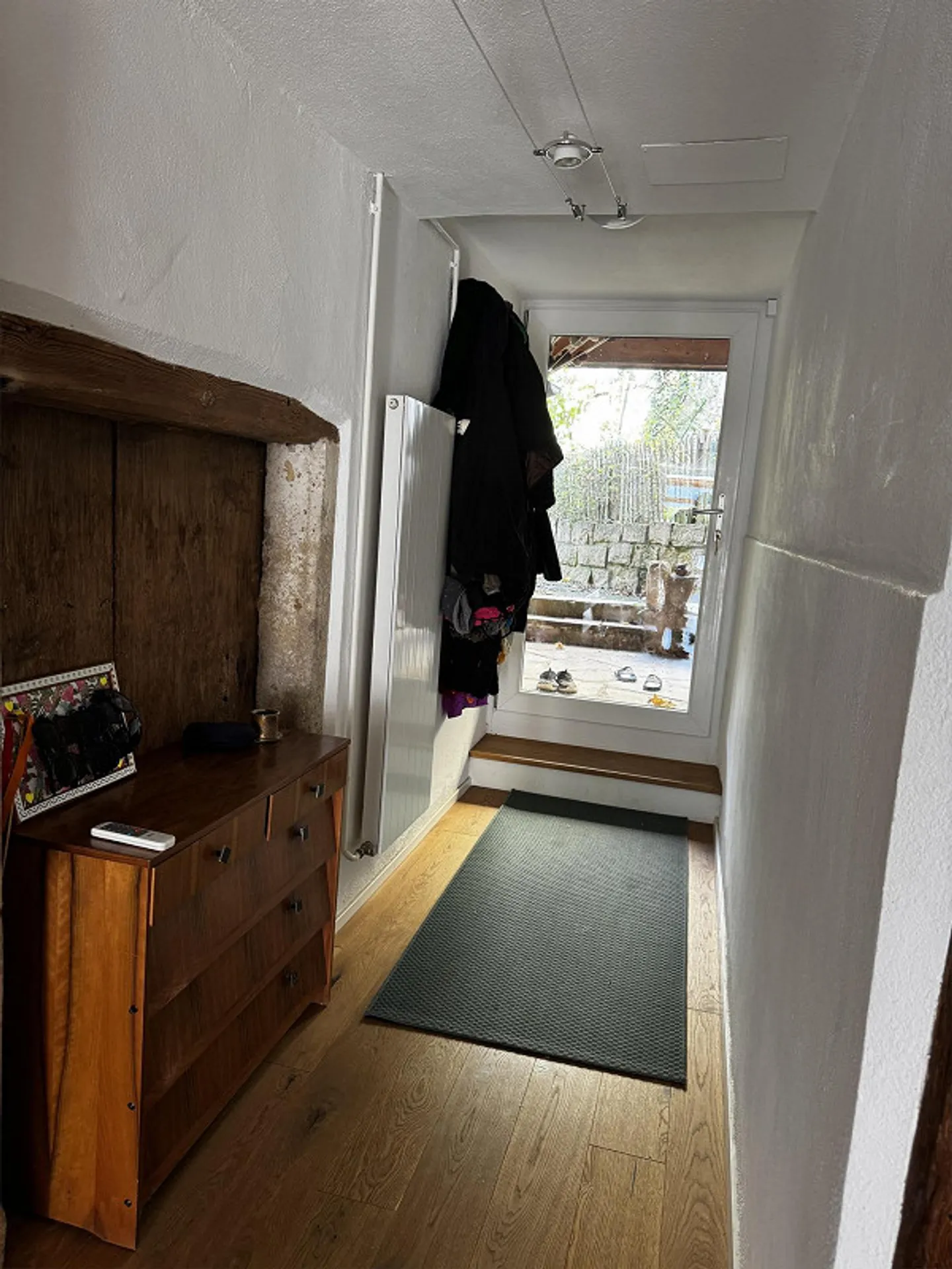 8 Room Single Family House - Photo 4 of 29