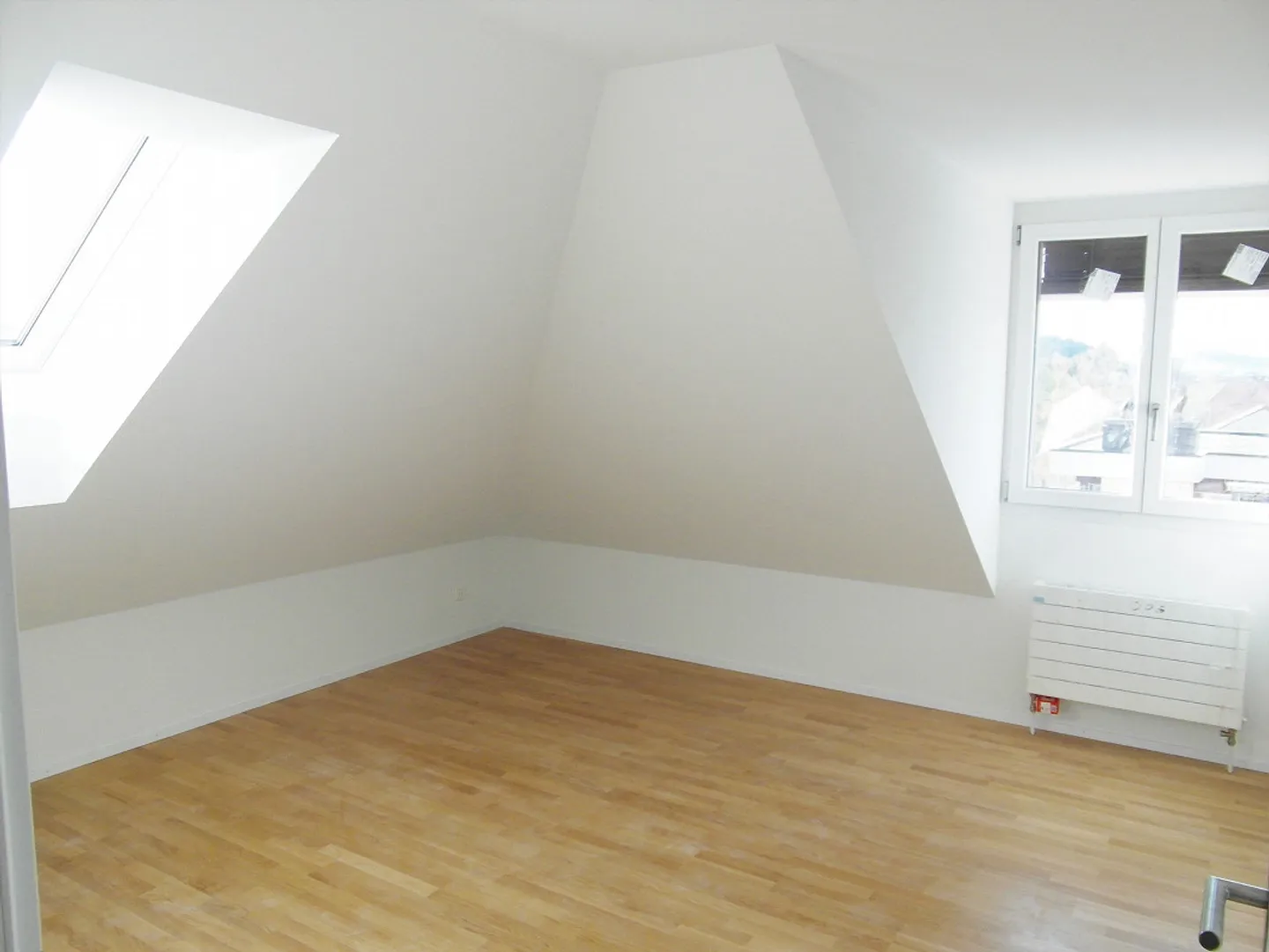 Elegante appartamento attico di 3,5 stanze con terrazza sul tetto - Foto 17 di 25