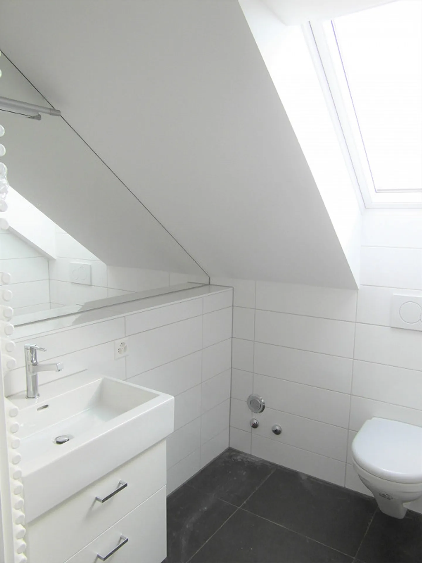 Elegante appartamento attico di 3,5 stanze con terrazza sul tetto - Foto 19 di 25