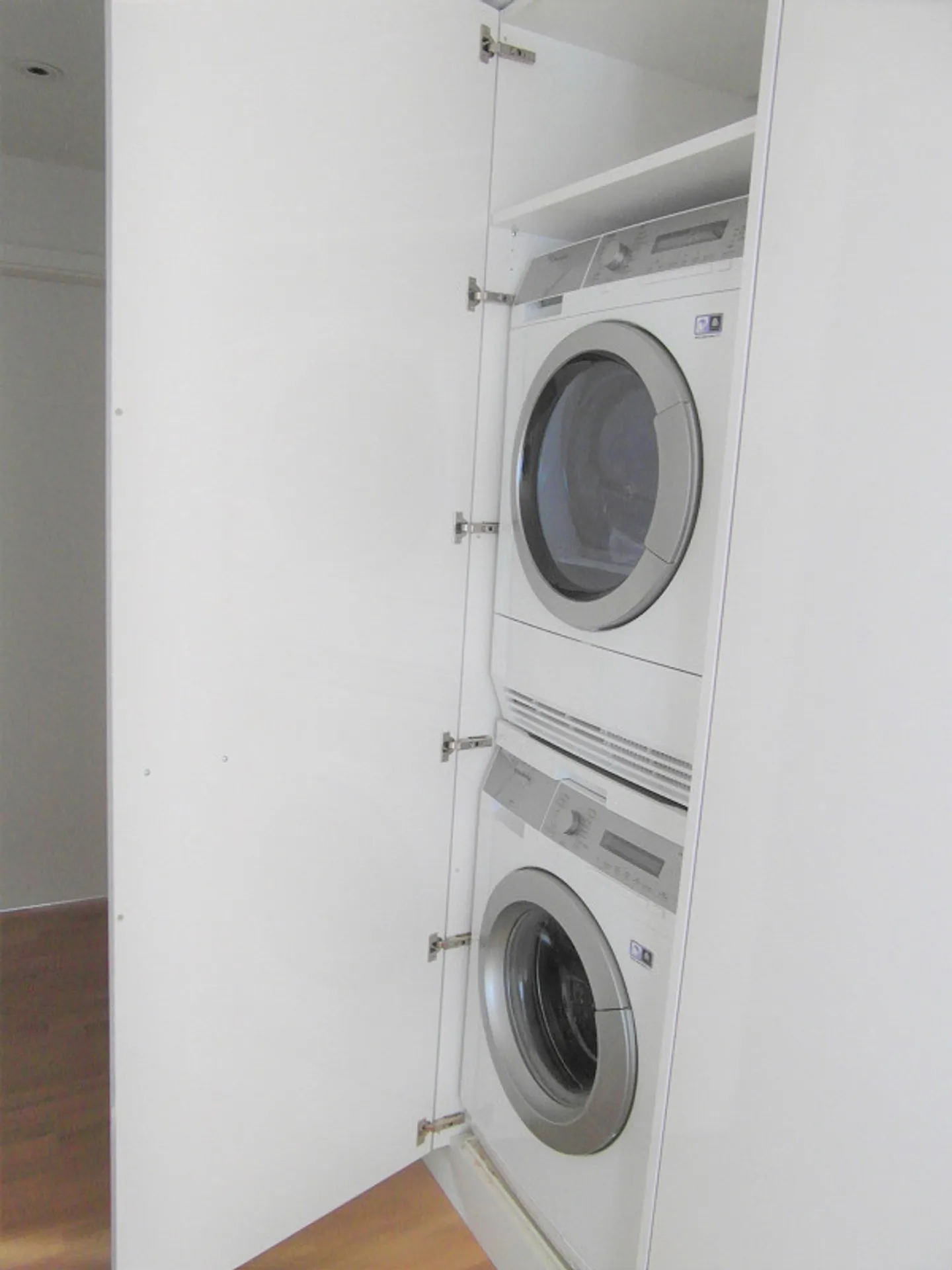 Elegante appartamento attico di 3,5 stanze con terrazza sul tetto - Foto 21 di 25