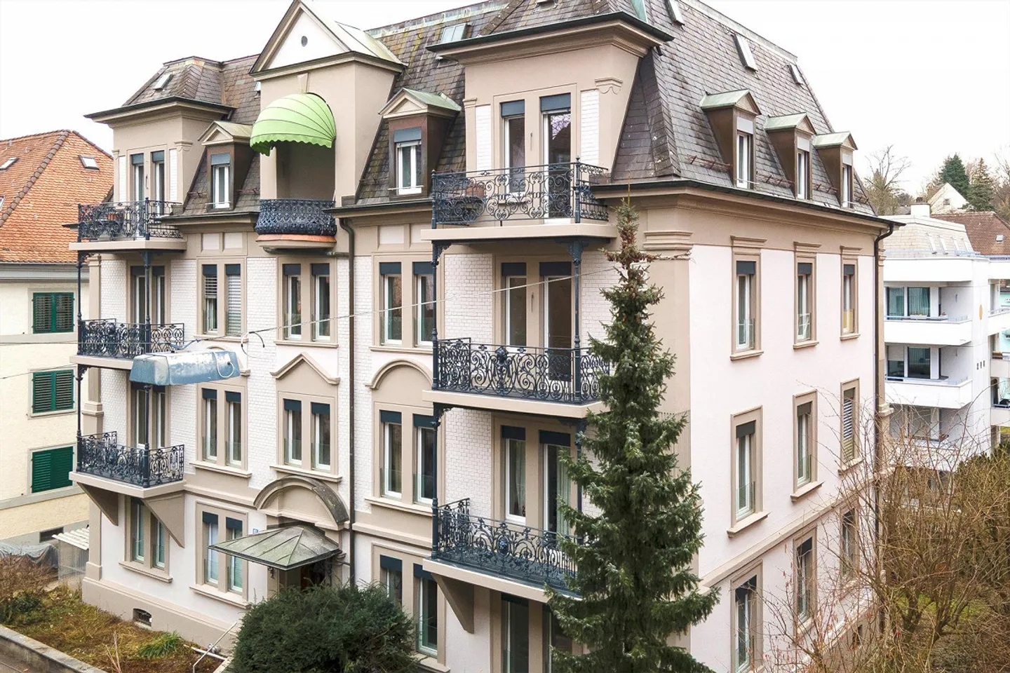 Feel-good property in Zurich Enge - freshly renovated! - Photo 1 of 11