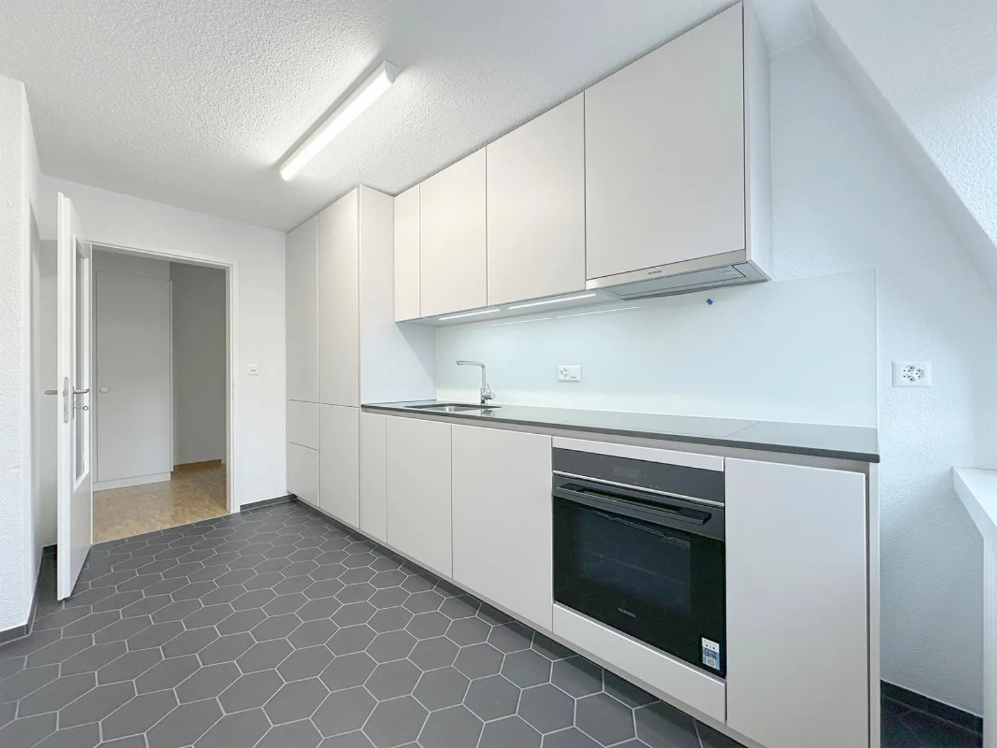 Feel-good property in Zurich Enge - freshly renovated! - Photo 9 of 11
