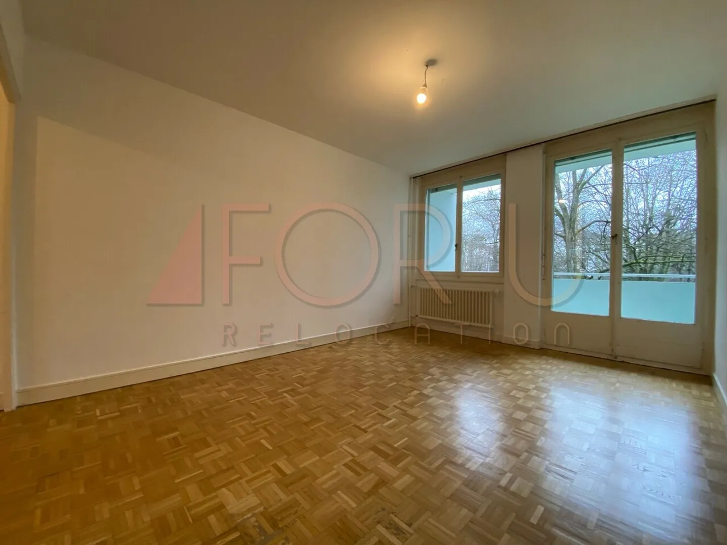 Wohnung 3.5 Zimmer renoviert mit Balkon gegenüber dem Vermont-Park - Foto 2 von 9
