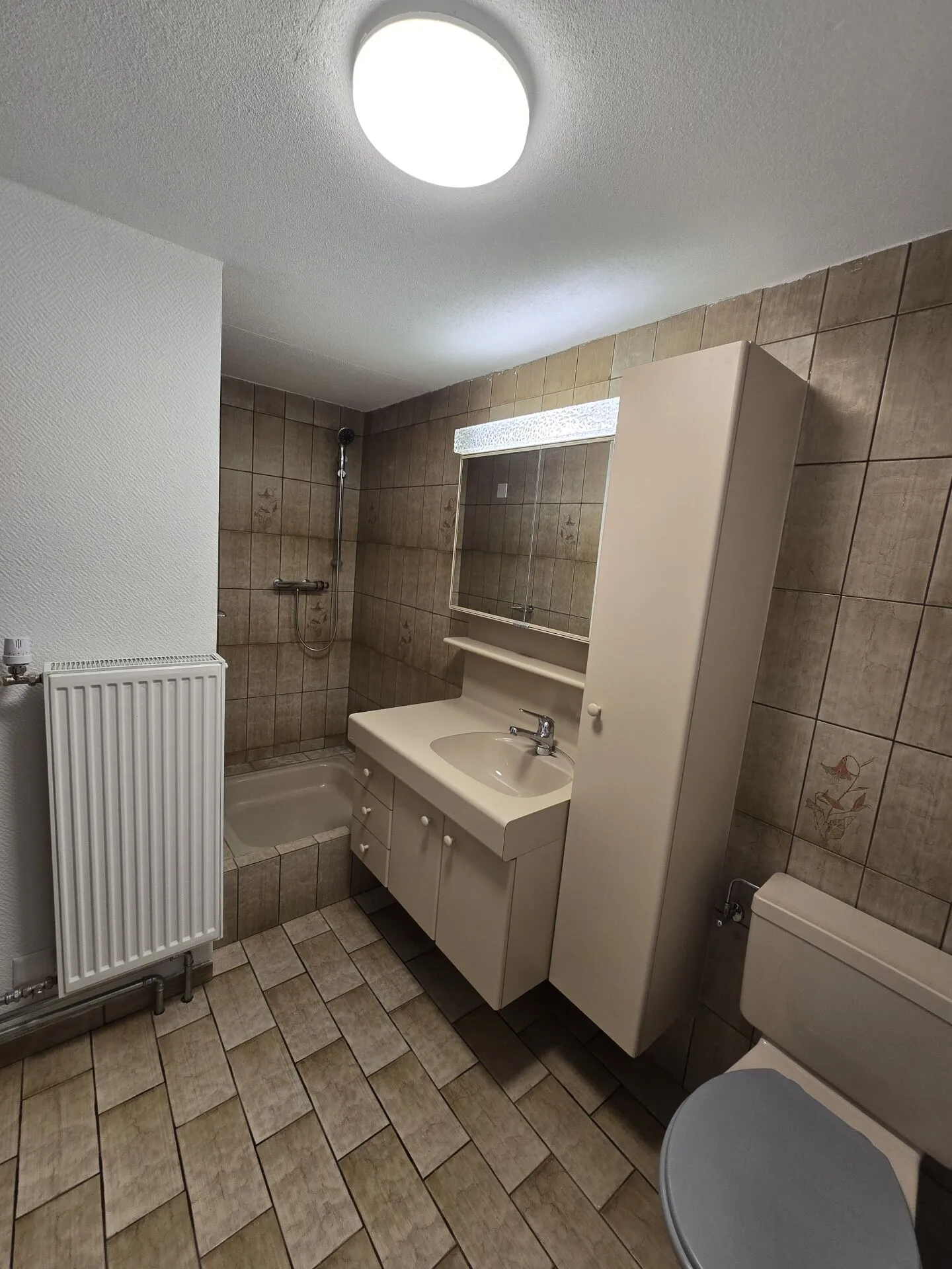 Gemütliche 2.5-Zimmer-Wohnung im 1. OG - Foto 5 von 6