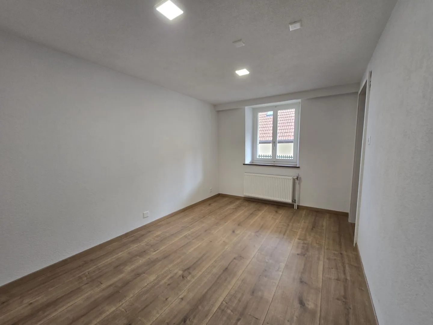 Gemütliche 2.5-Zimmer-Wohnung im 1. OG - Foto 4 von 6