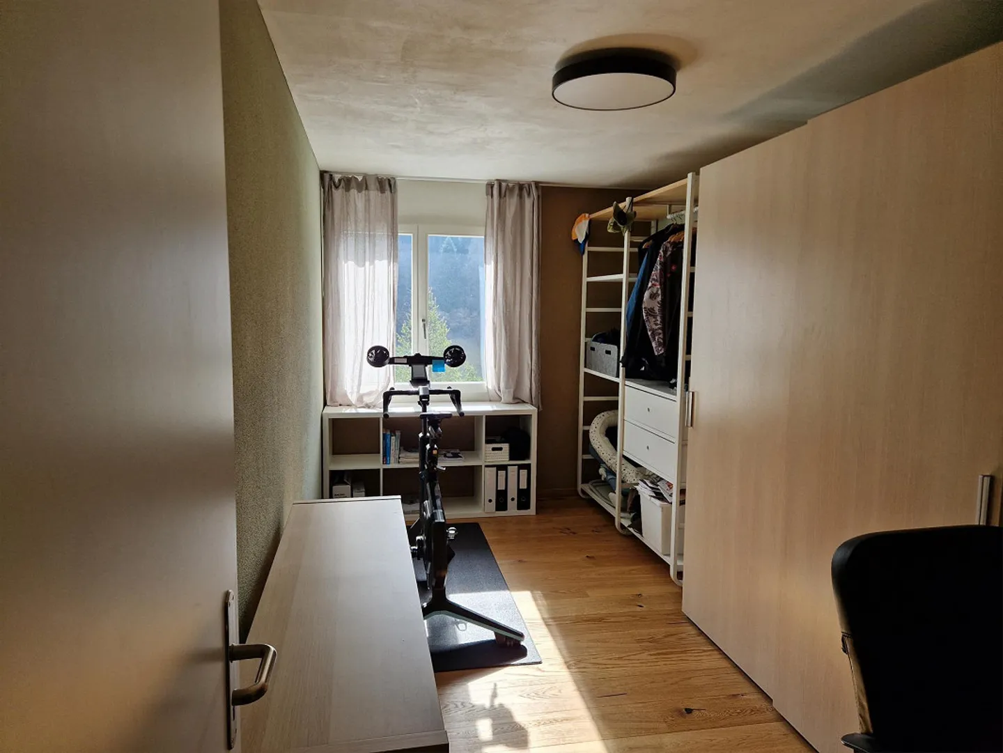 Helle Wohnung mit Bergblick - Foto 6 von 11