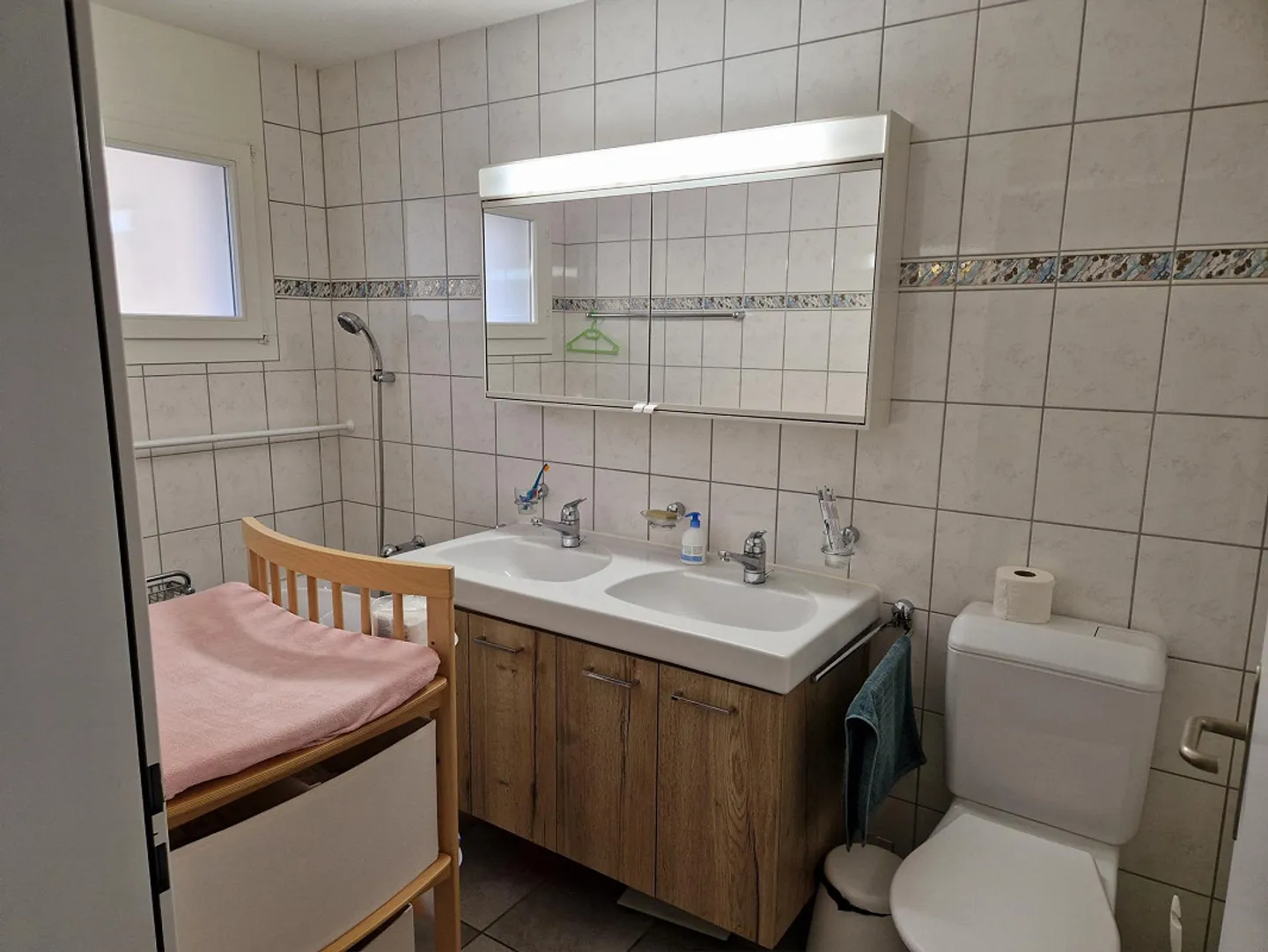 Helle Wohnung mit Bergblick - Foto 8 von 11