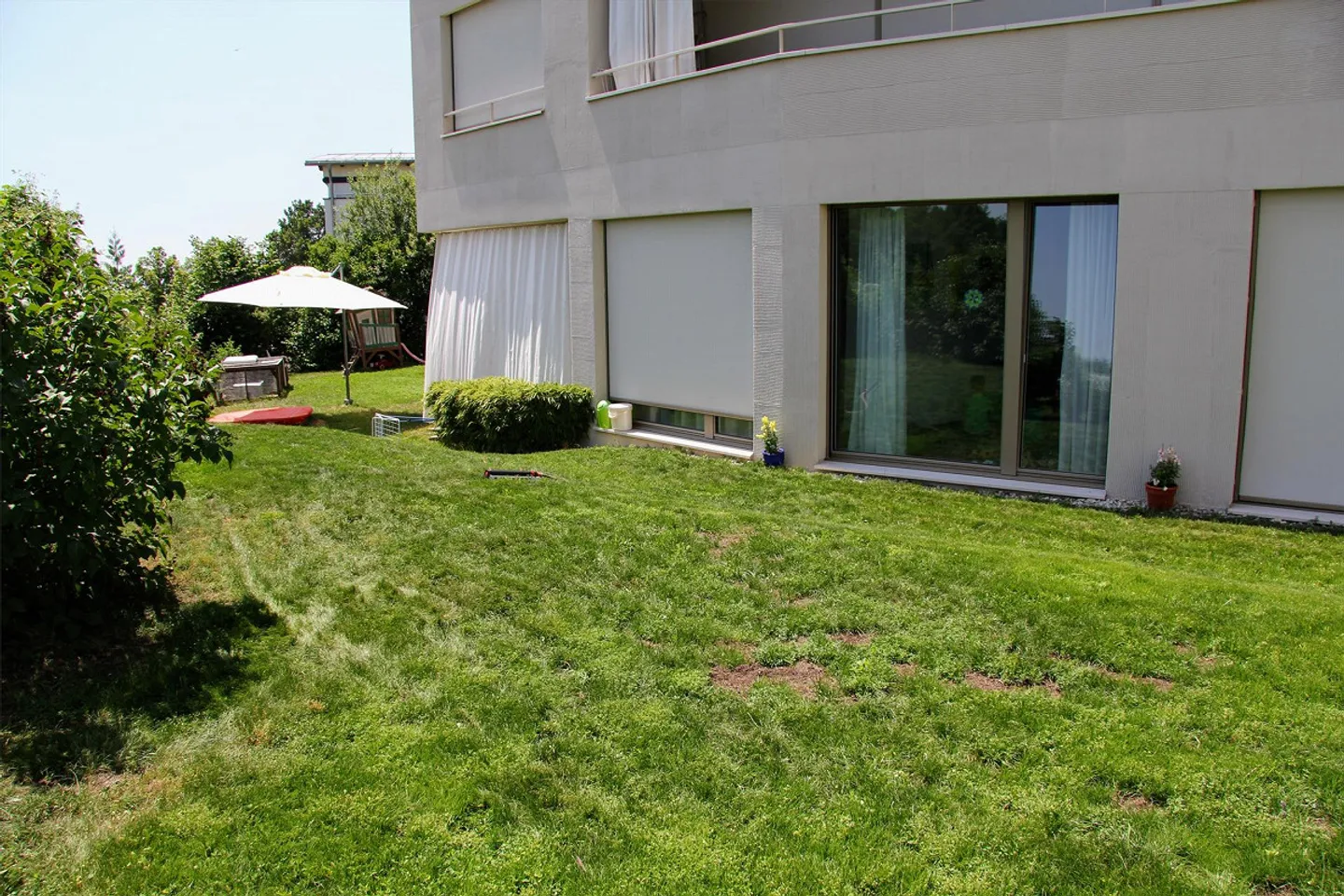 Appartement spacieux et bien entretenu avec un merveilleux jardin - Photo 8 sur 11
