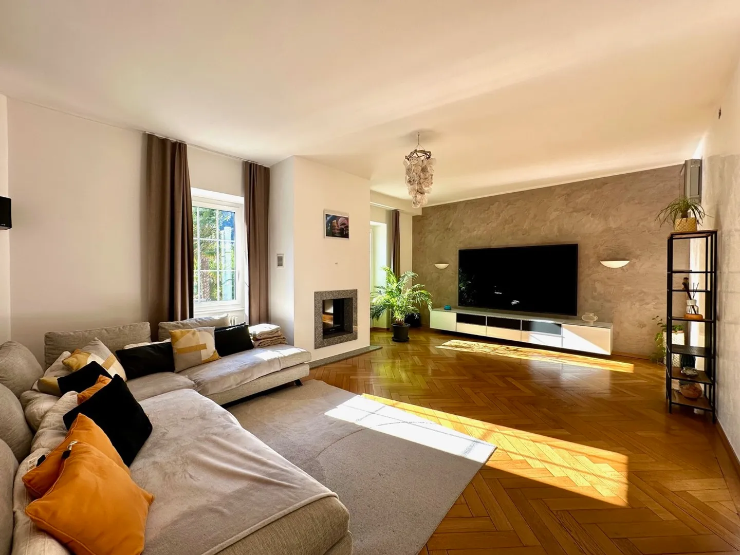 Exclusive villa in Riviera, just 10 minutes from Bellinzona - Photo 7 of 15