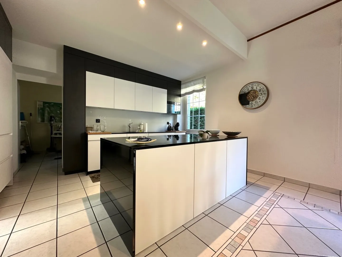 Exclusive villa in Riviera, just 10 minutes from Bellinzona - Photo 9 of 15