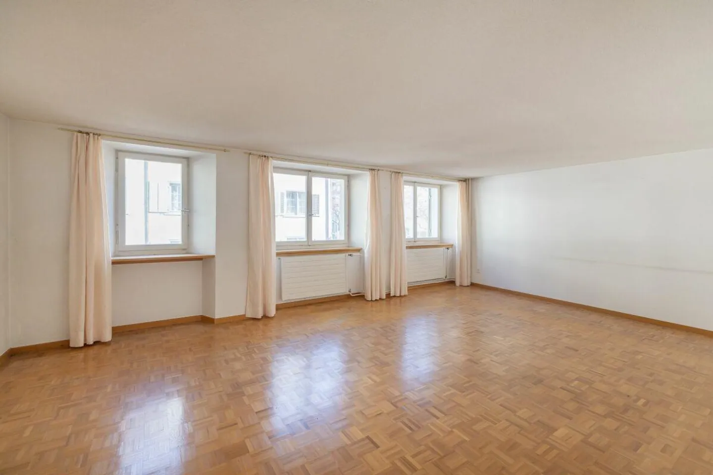 Charmantes Familienhaus in Glarus - Foto 2 von 16