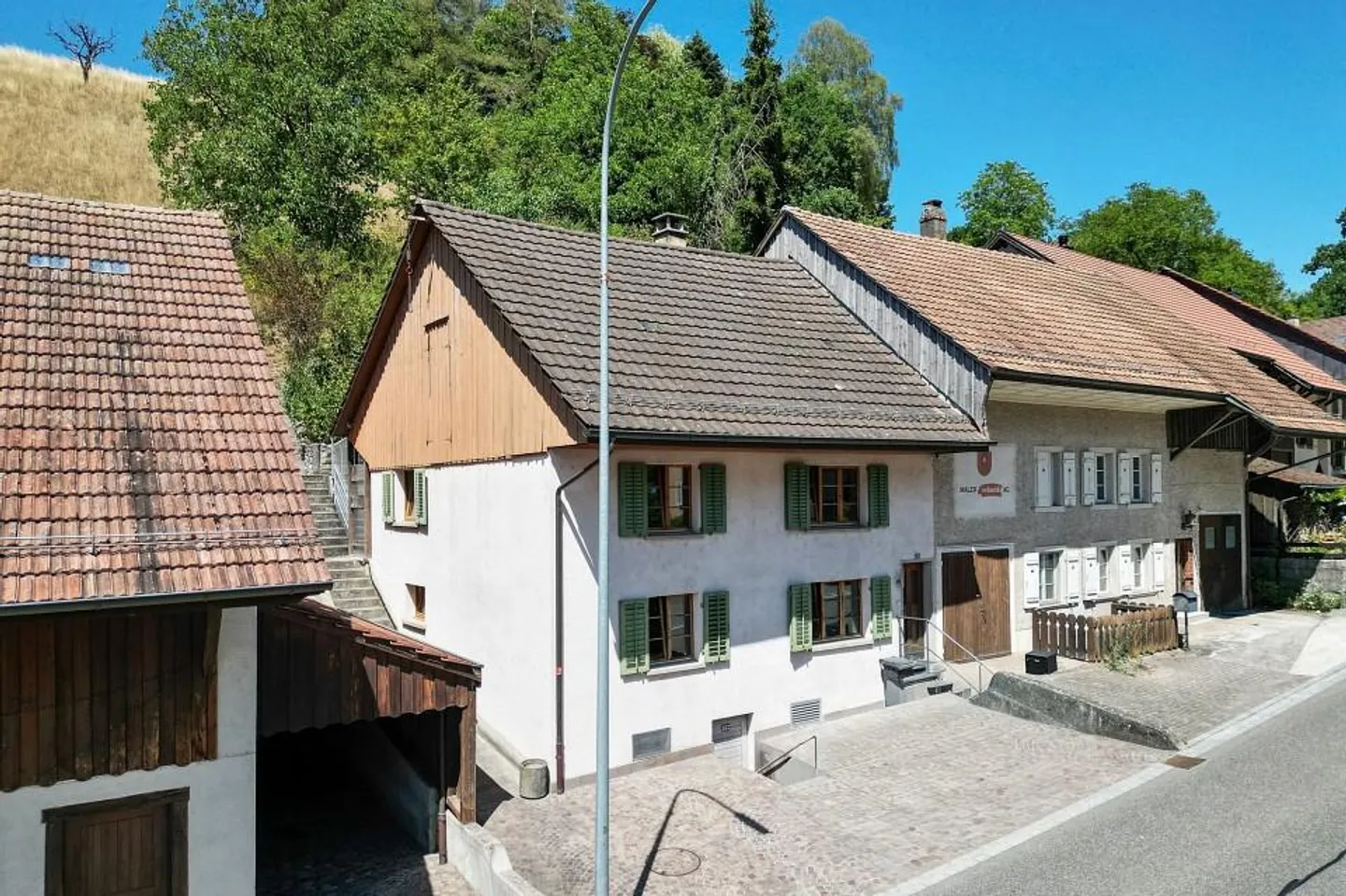 Affascinante casa unifamiliare ristrutturata di 4,5 locali con estensione... - Foto 1 di 13