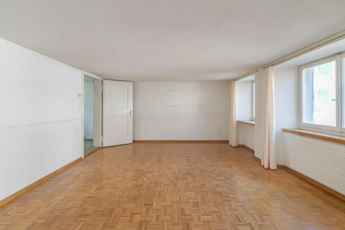 Charmantes Familienhaus in Glarus - Foto 3 von 16