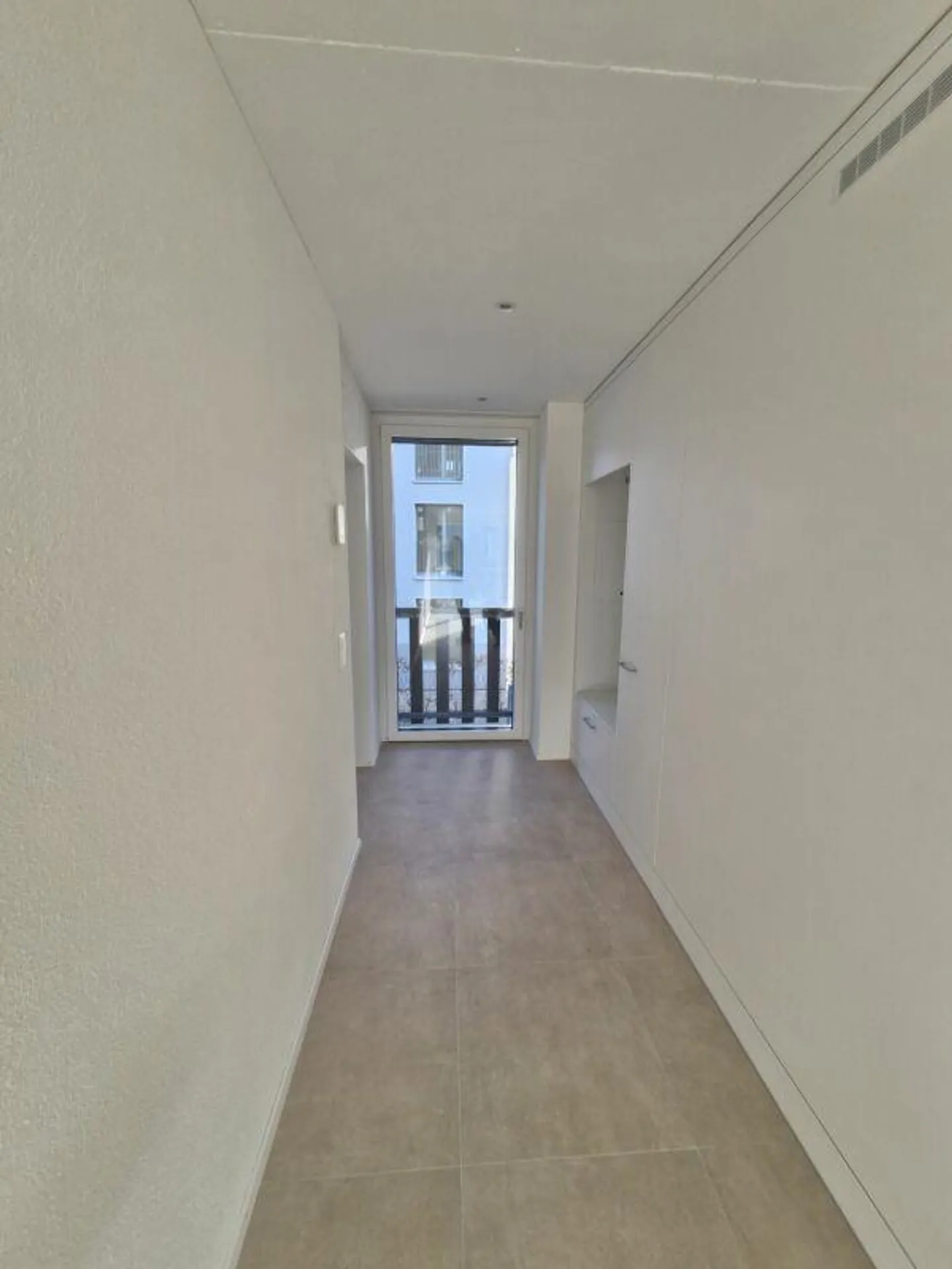 Beautiful nearly new 3.5-room apartment on the 1st floor with winter garden - Photo 5 of 10