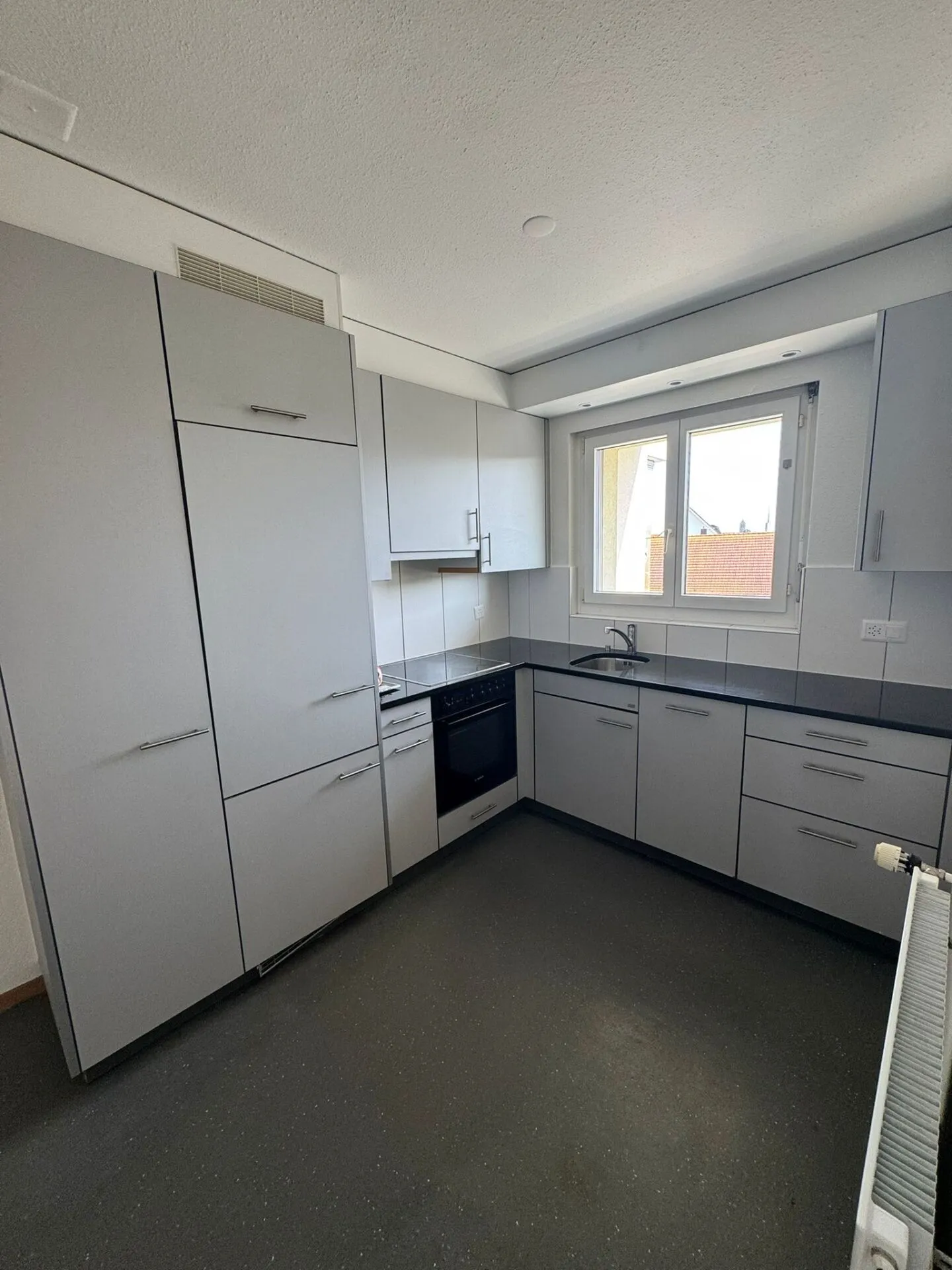 Apartment for rent - Photo 5 of 10