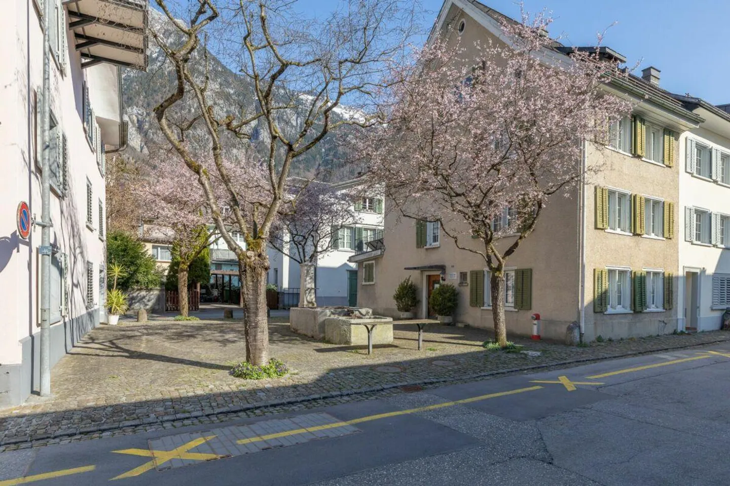 Charmantes Familienhaus in Glarus - Foto 15 von 16