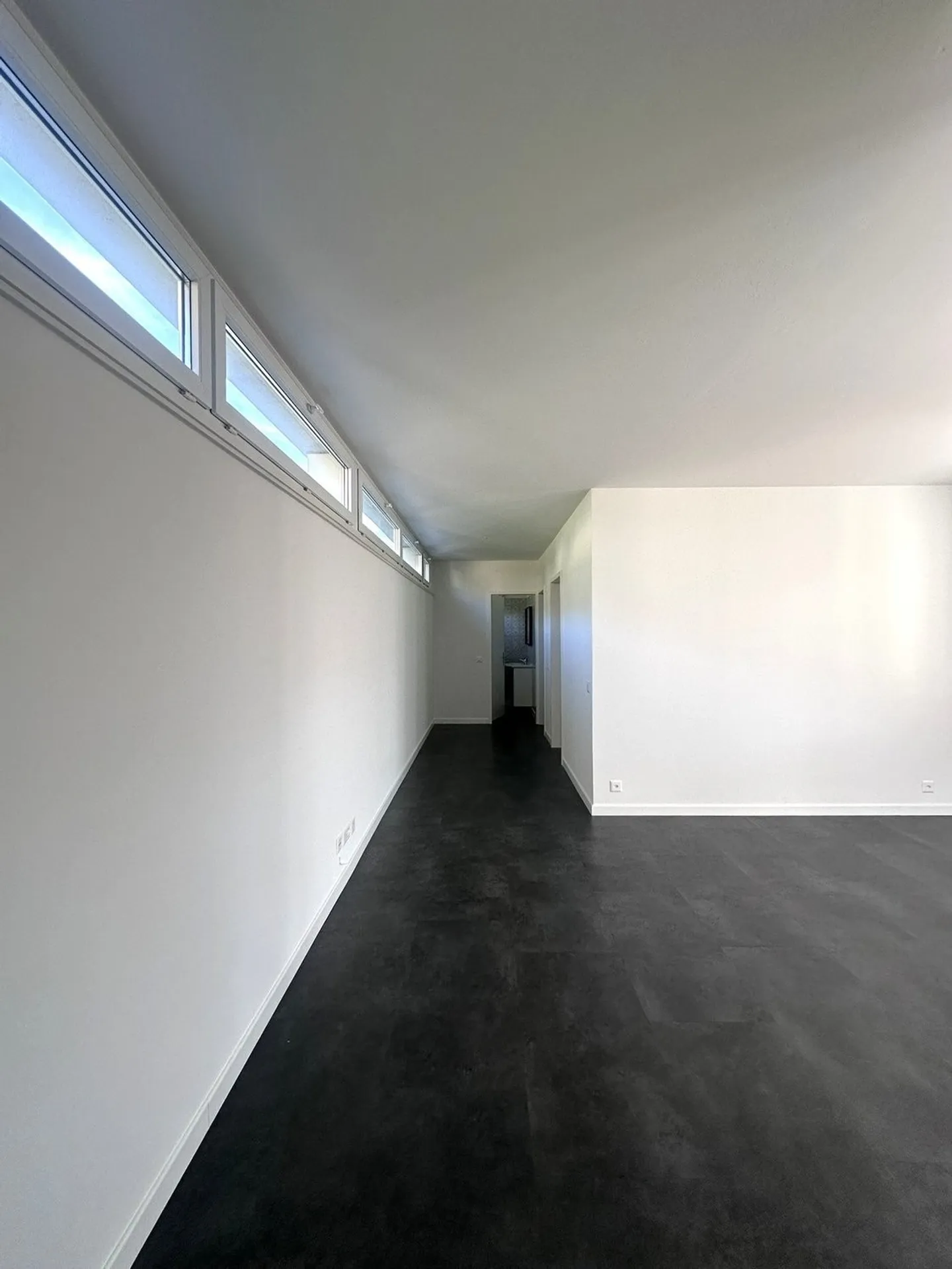 3 ½ pièces avec vue sur le lac à Muralto - Photo 2 sur 21