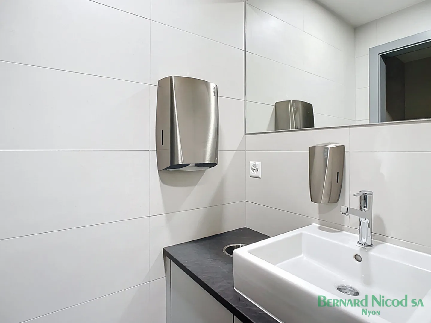 Modernes Büro in Nyon - Foto 8 von 12