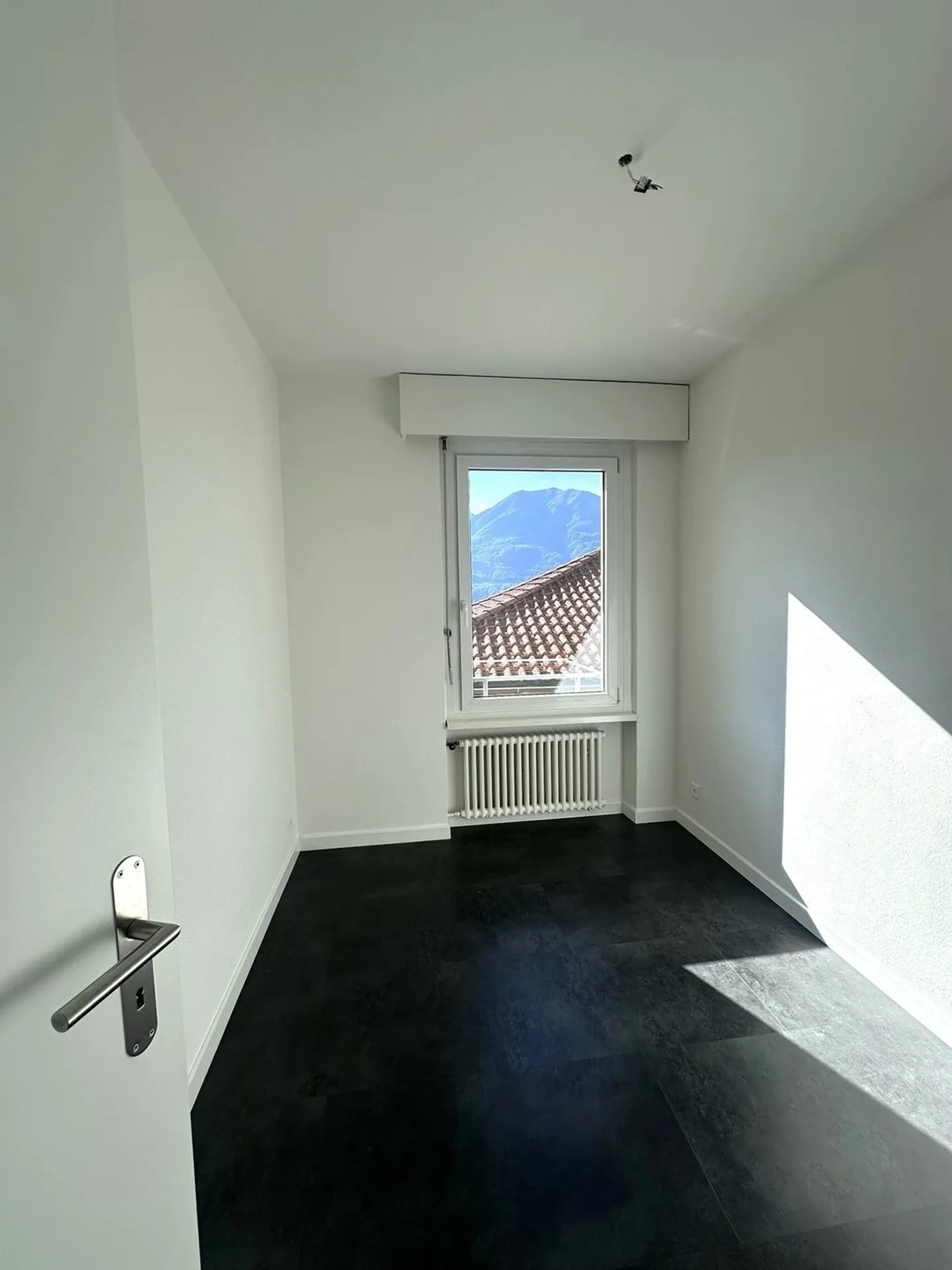 3 ½ pièces avec vue sur le lac à Muralto - Photo 9 sur 21