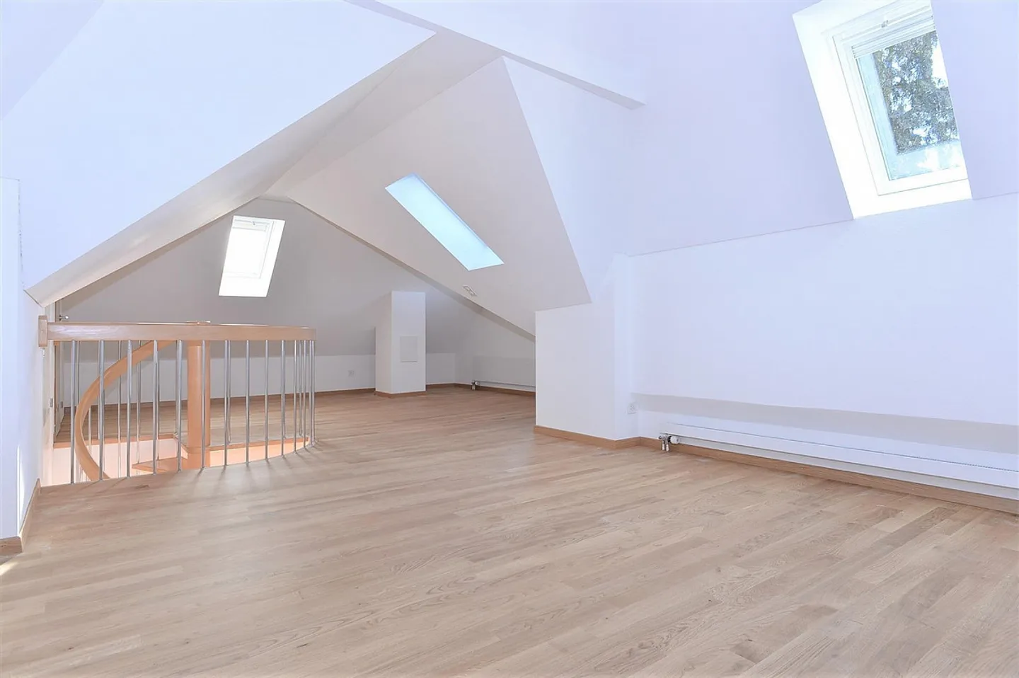 Beautiful 4.5 room apartment near three lakes - Photo 11 of 13