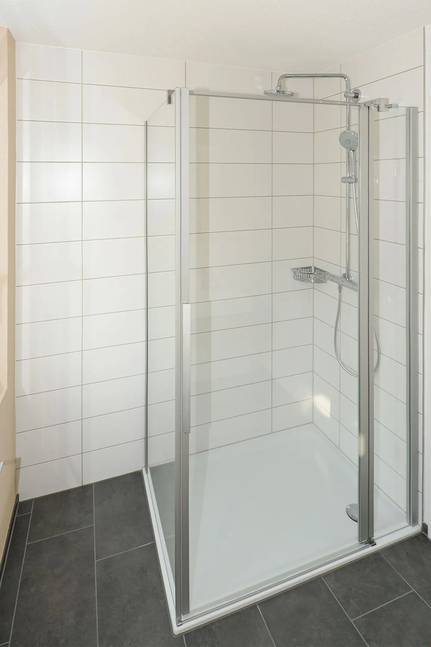 Appartamento moderno di 3,5 locali al piano terra con 110 m² di superficie abitabile - Foto 7 di 10