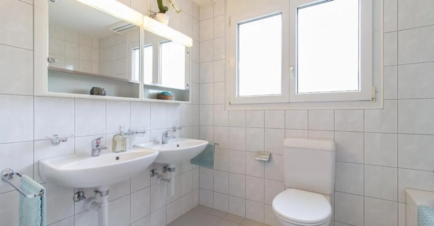 Heimelige Dachwohnung - Foto 3 von 5