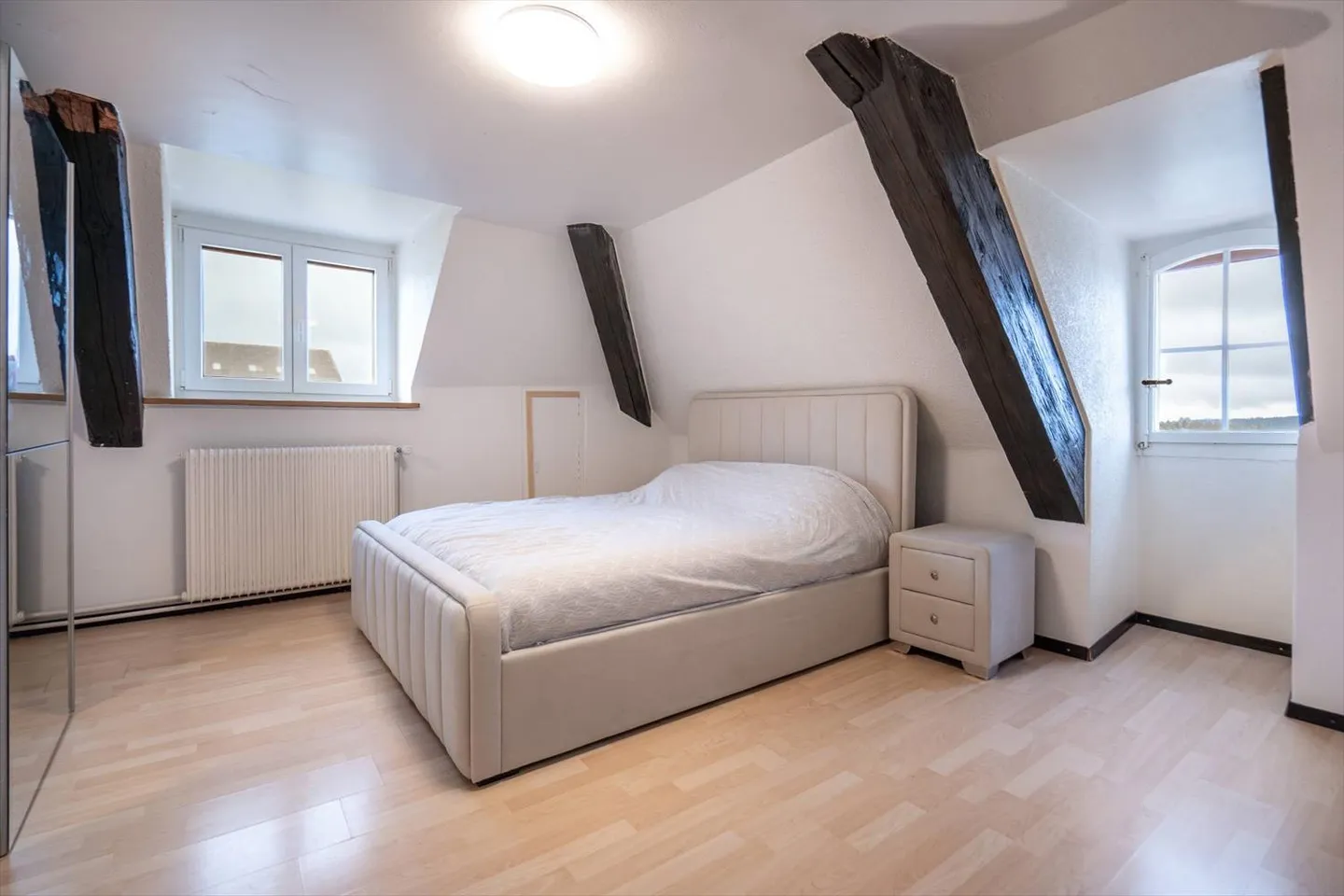 Edificio in affitto con 4 appartamenti e un fienile - Foto 8 di 8