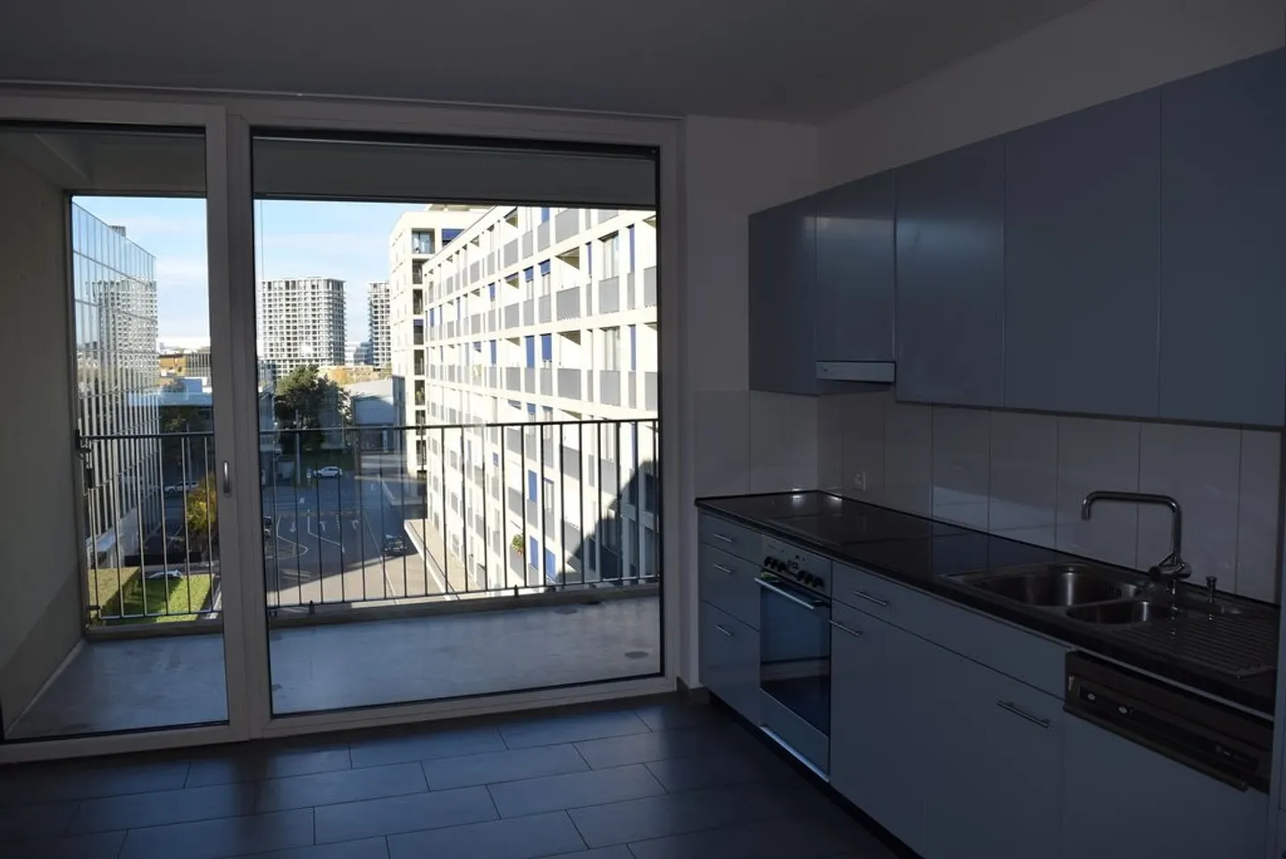 Modernes Apartment mit atemberaubendem Blick - Foto 2 von 10