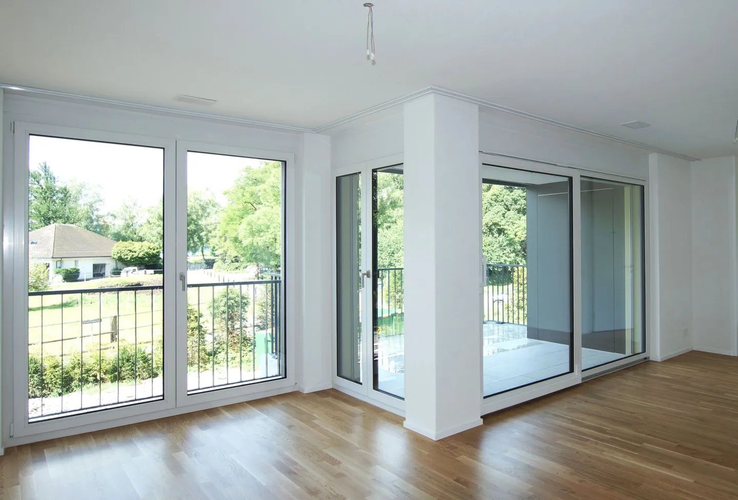 Moderno appartamento con un patio accogliente - Foto 3 di 8