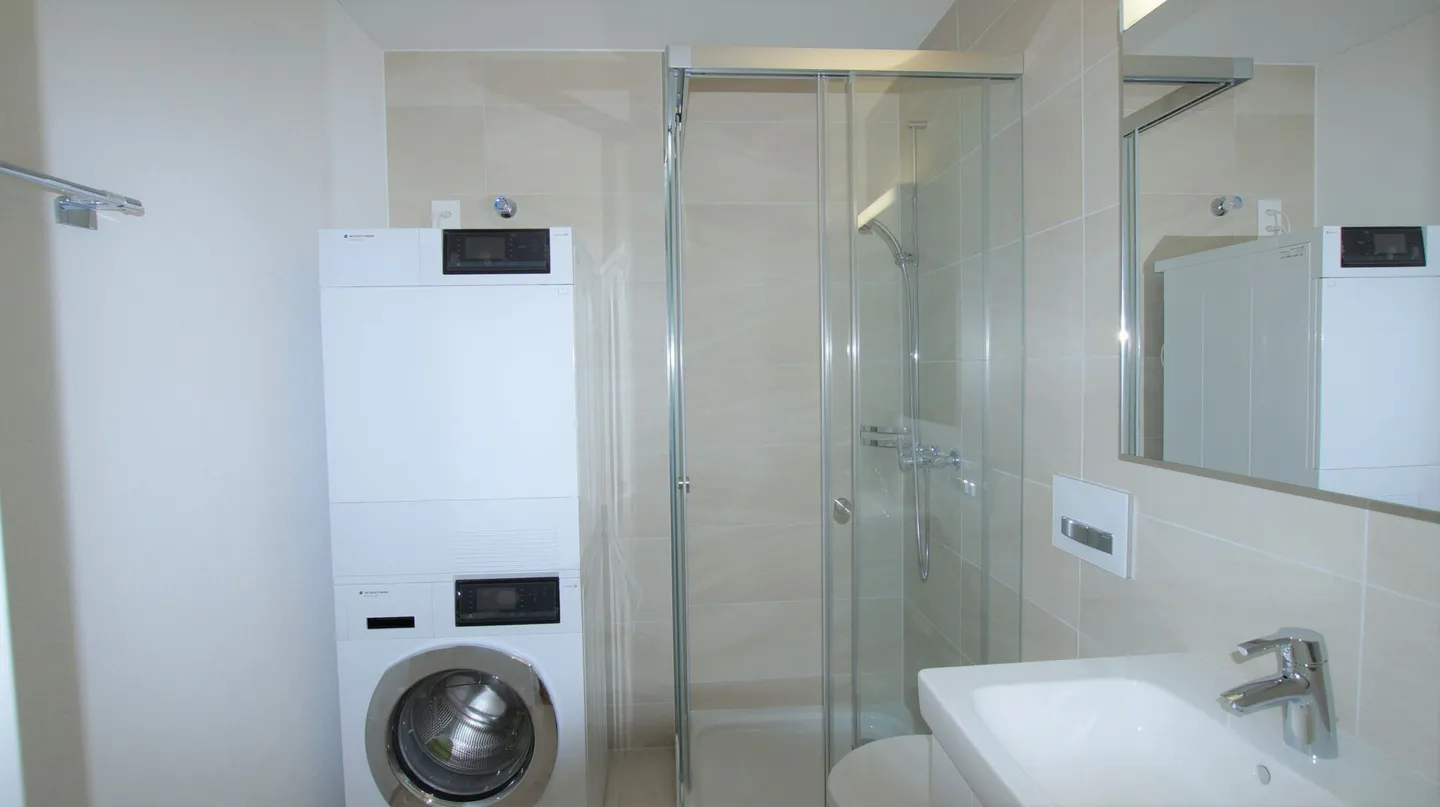 Moderno appartamento con un patio accogliente - Foto 6 di 8