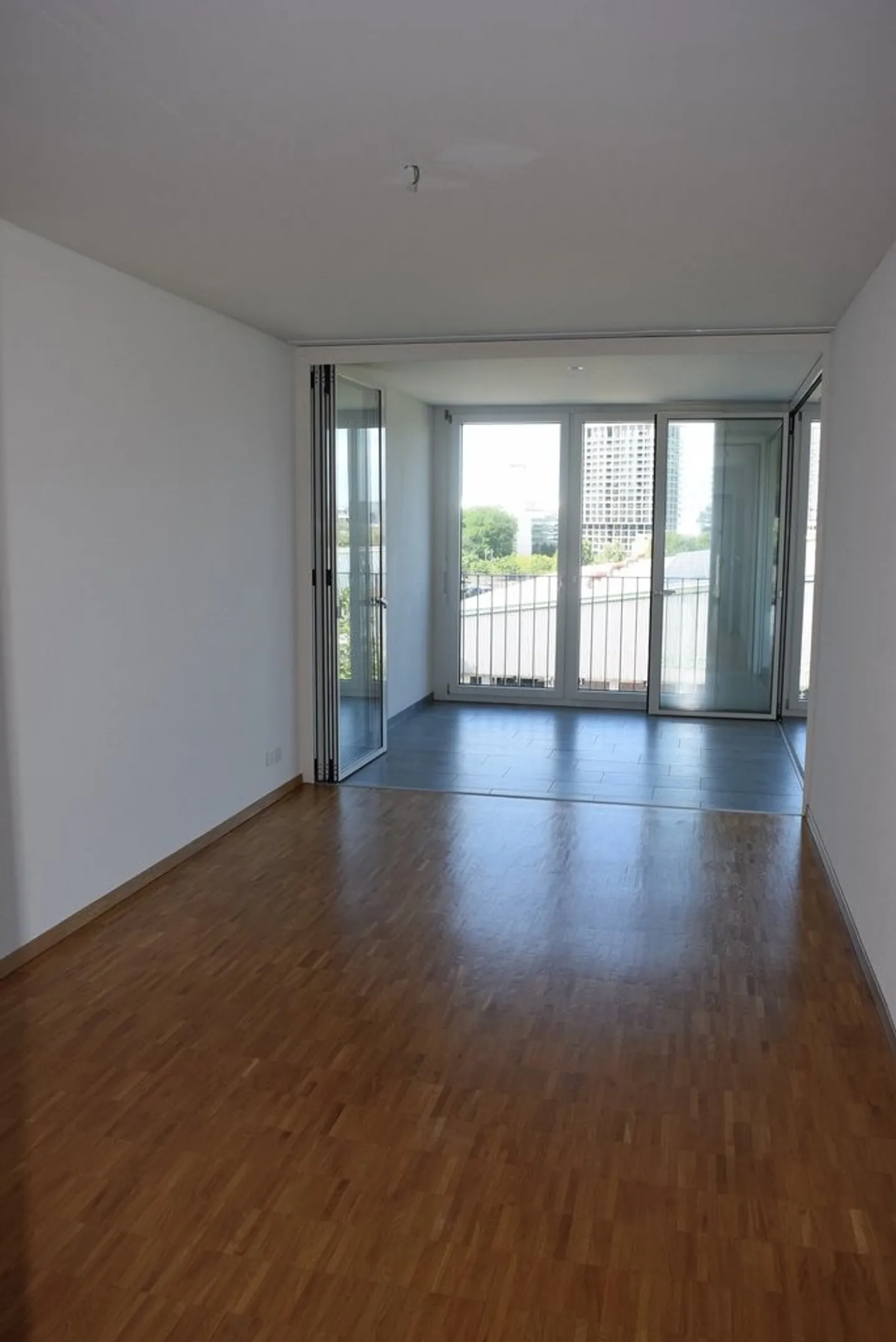 Modernes Apartment mit atemberaubendem Blick - Foto 7 von 10