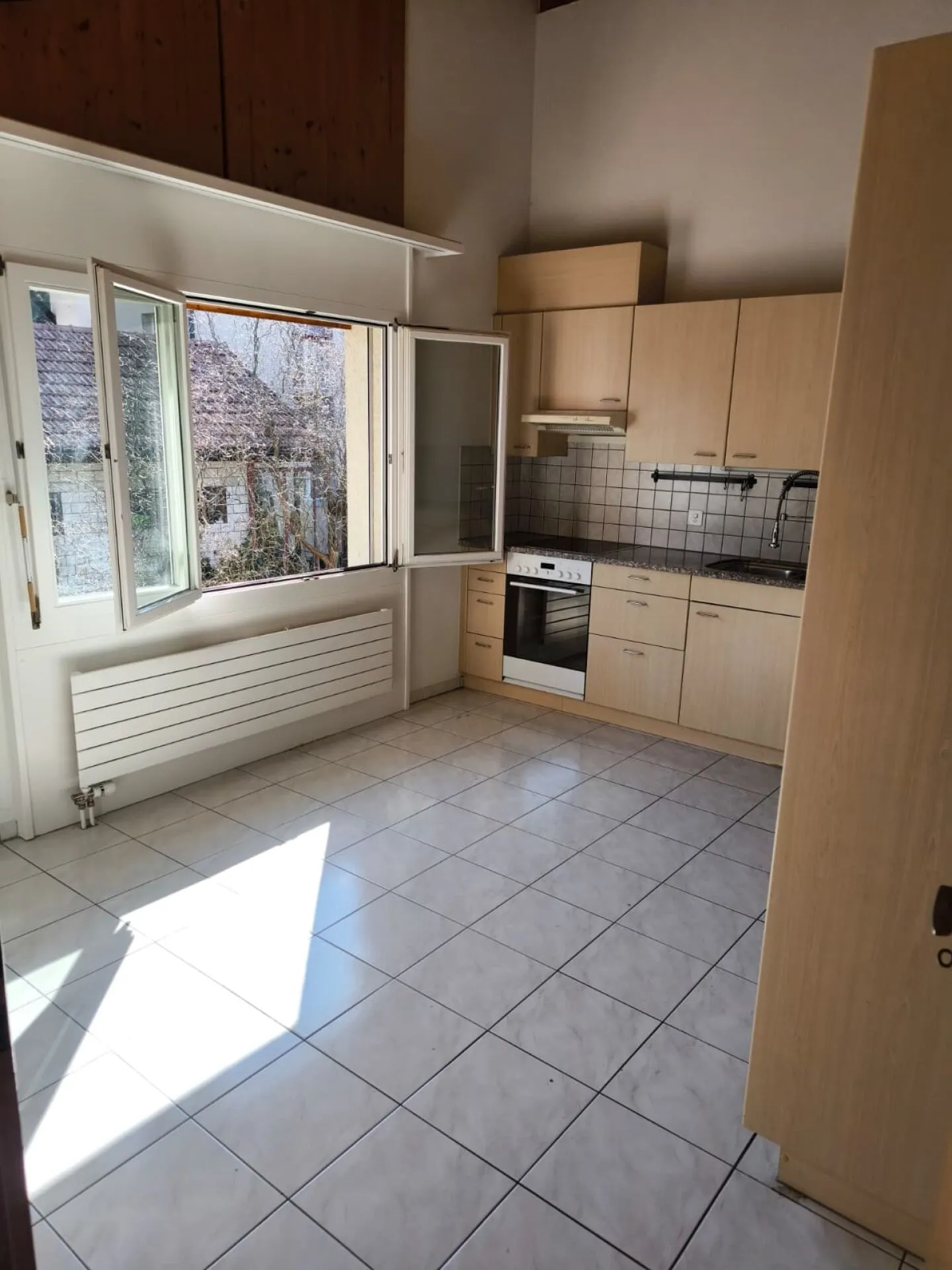 Grand appartement de 4,5 pièces avec galerie supplémentaire - Photo 2 sur 22