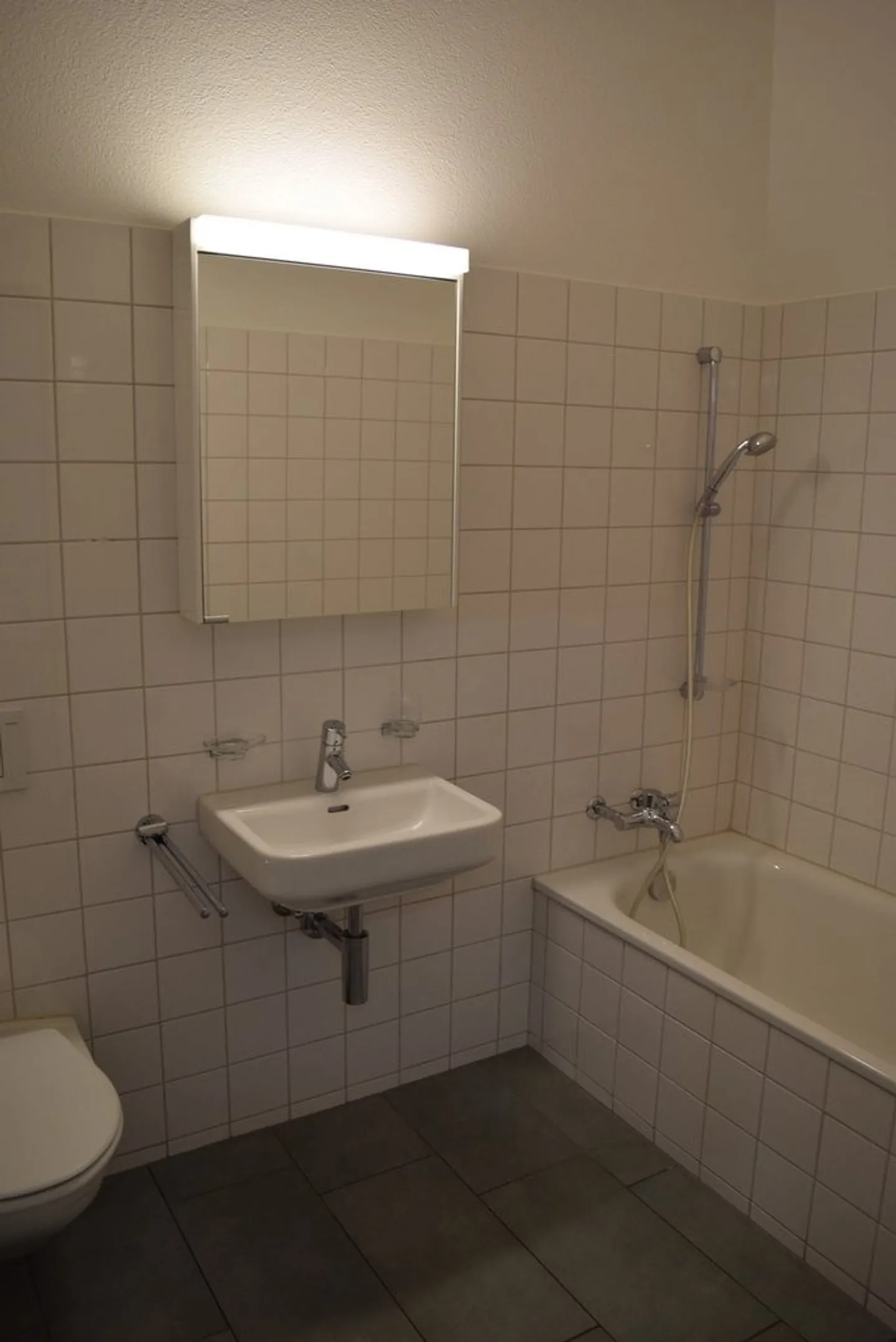 Modernes Apartment mit atemberaubendem Blick - Foto 9 von 10