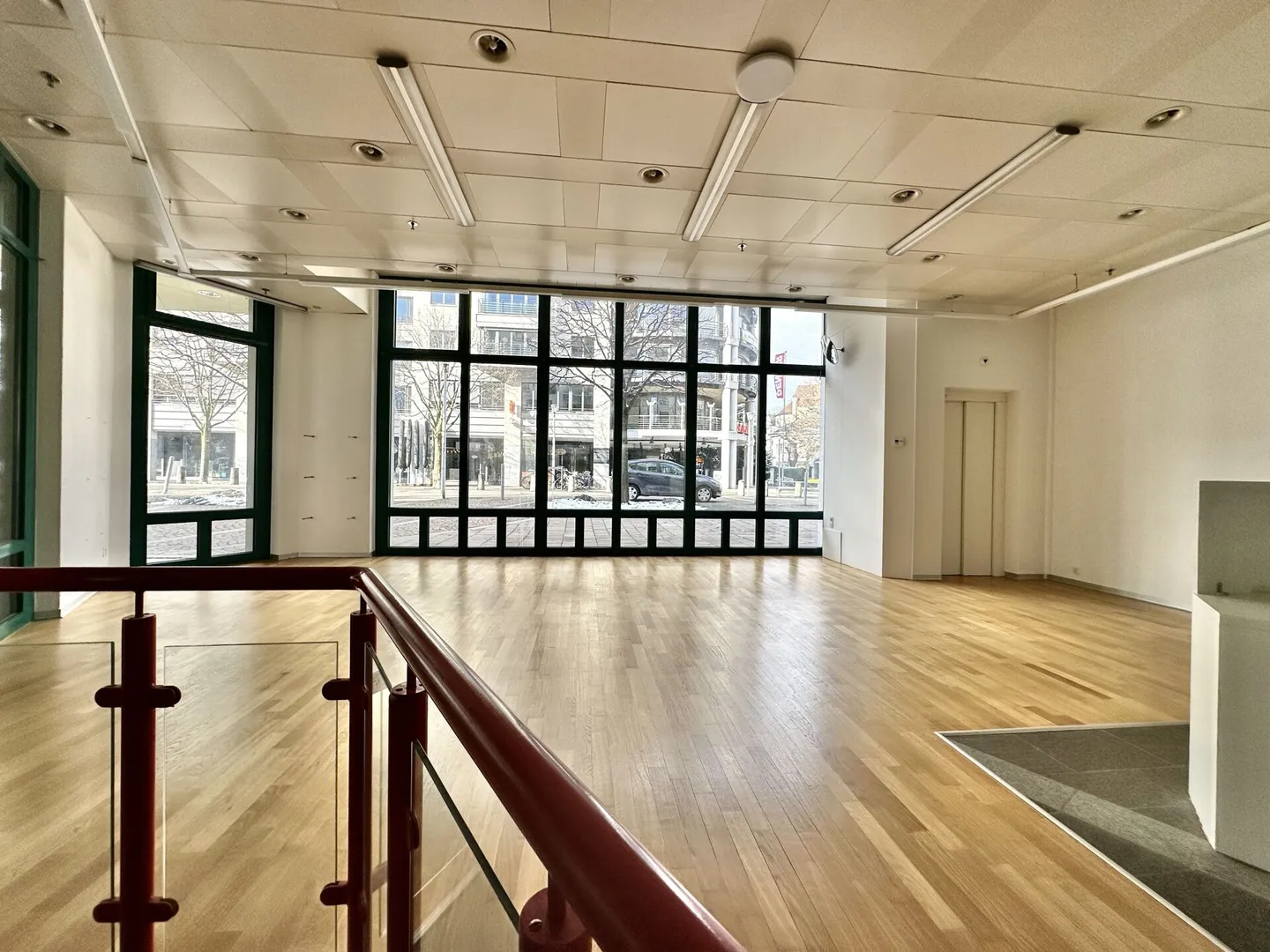 Spazio commerciale in affitto nel cuore di Olten - Foto 4 di 8