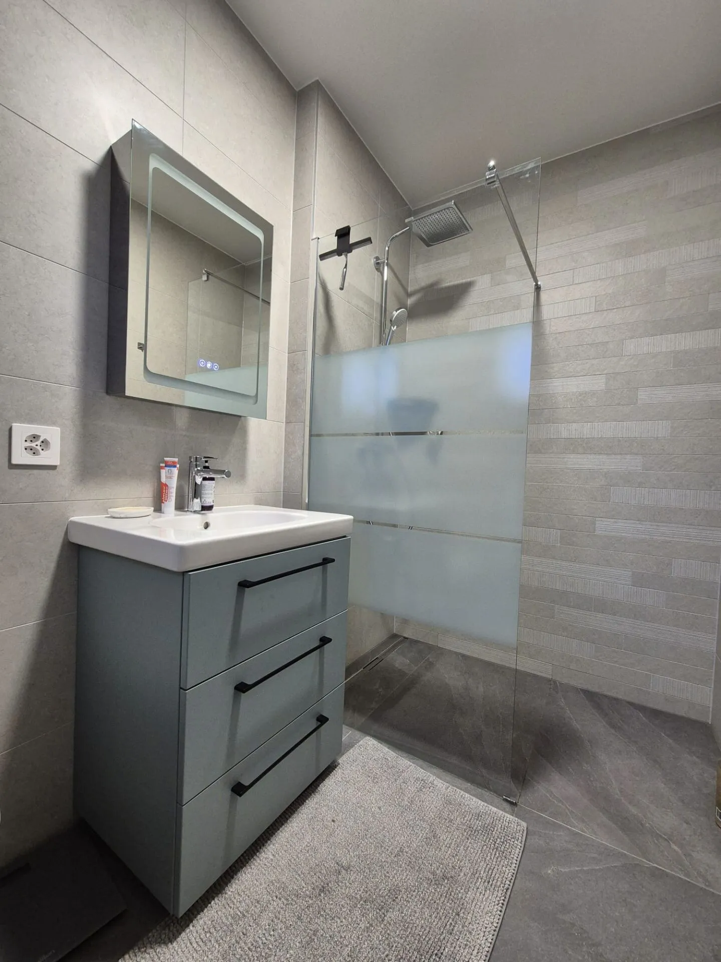 Appartamento moderno con giardino privato - Thônex - Foto 9 di 11