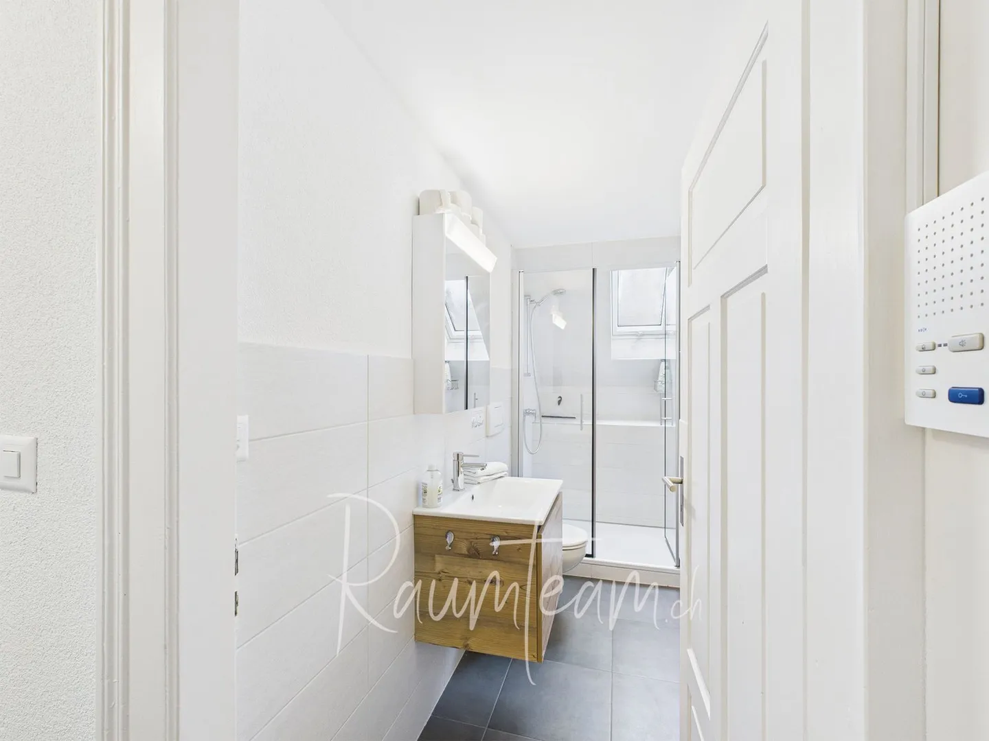 Well-maintained multi-family house with 3 apartments in Kreuzlingen - Photo 7 of 15