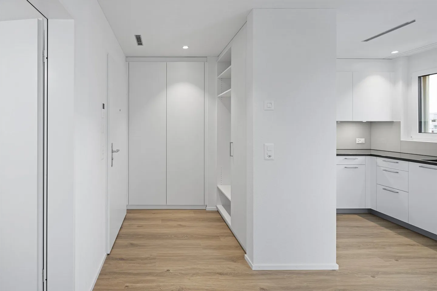 Moderne Attikawohnung in Zürich - Foto 4 von 15