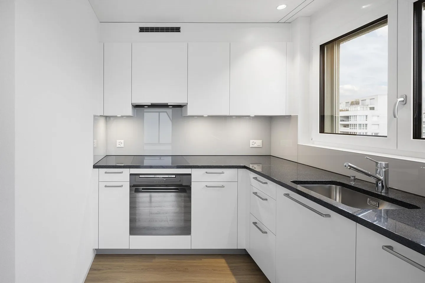 Moderne Attikawohnung in Zürich - Foto 6 von 15