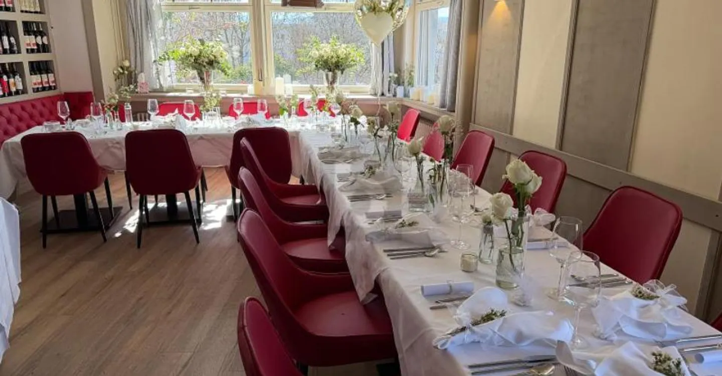 RISTORANTE CON TERRAZZA E DUE APPARTAMENTI - Foto 2 di 6