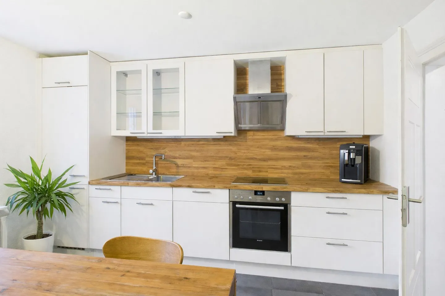 Well-maintained multi-family house with 3 apartments in Kreuzlingen - Photo 13 of 15