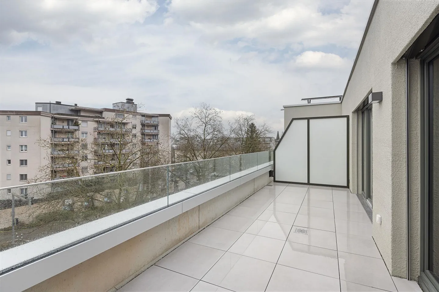 Moderne Attikawohnung in Zürich - Foto 14 von 15