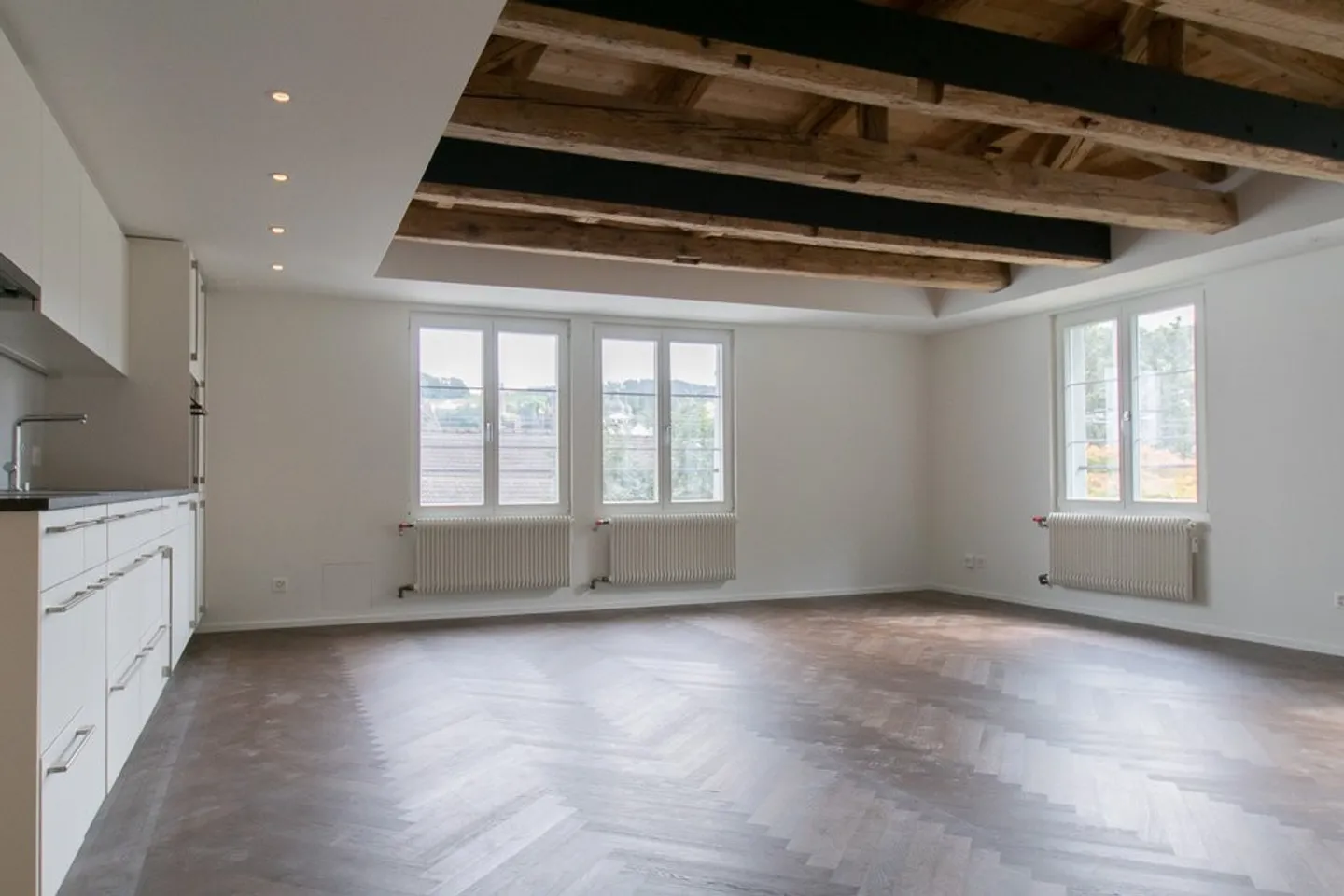 Attractive 2-room apartment near the city center - Photo 4 of 6