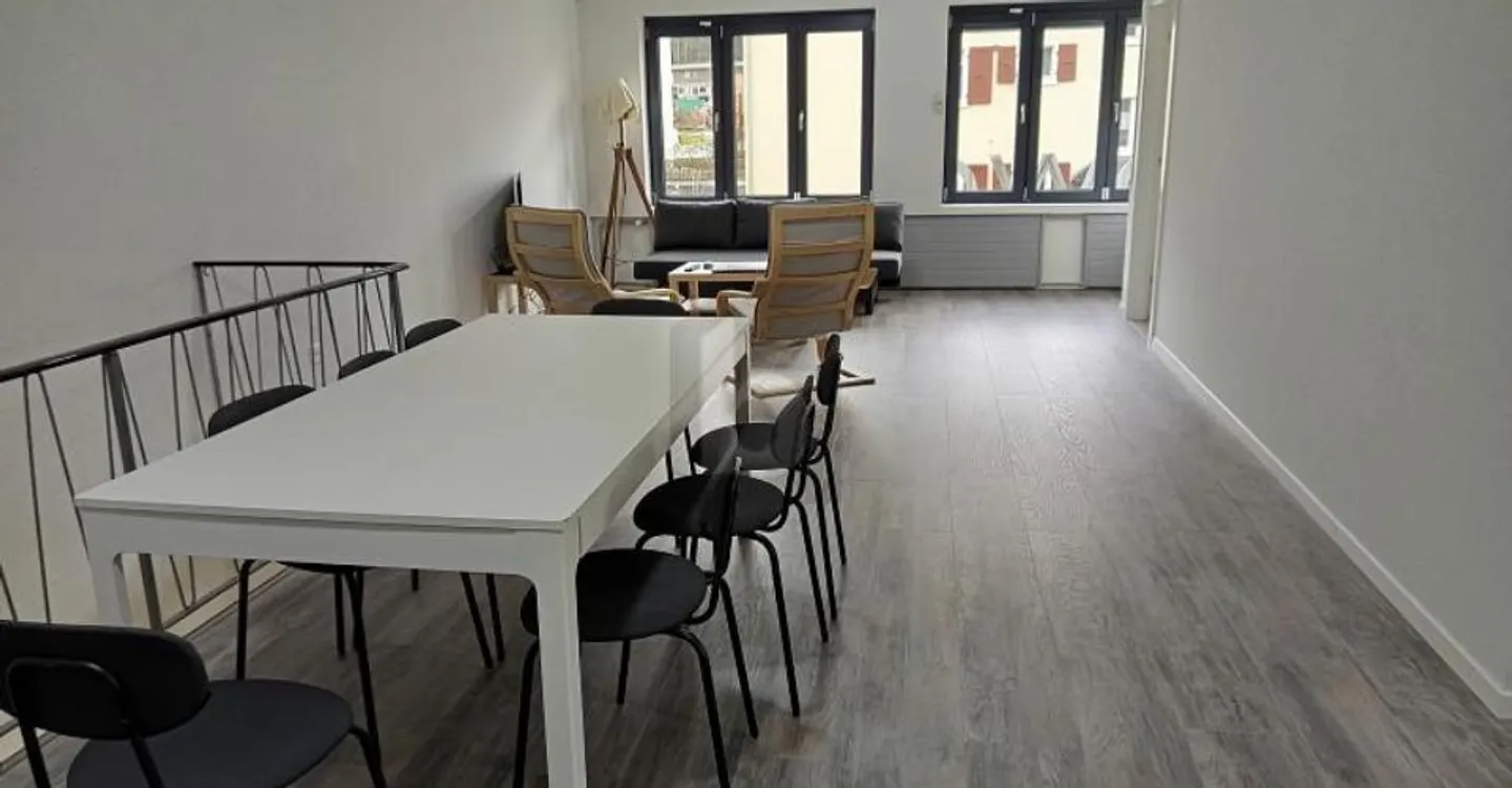 LUMINOSO, VISIBILE & VERSATILE - Foto 4 di 6