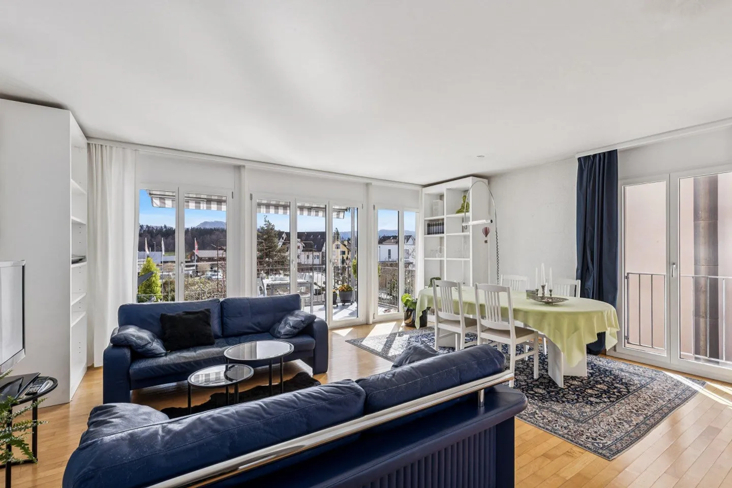 Cozy apartment with Mediterranean flair - Photo 2 of 4