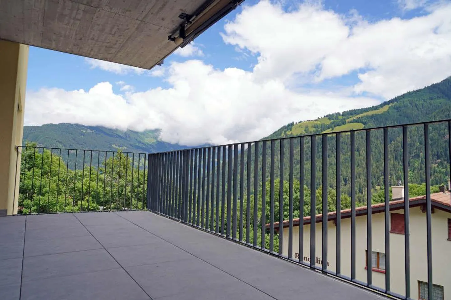 Belle première appartement spacieux avec vue - Photo 4 sur 21