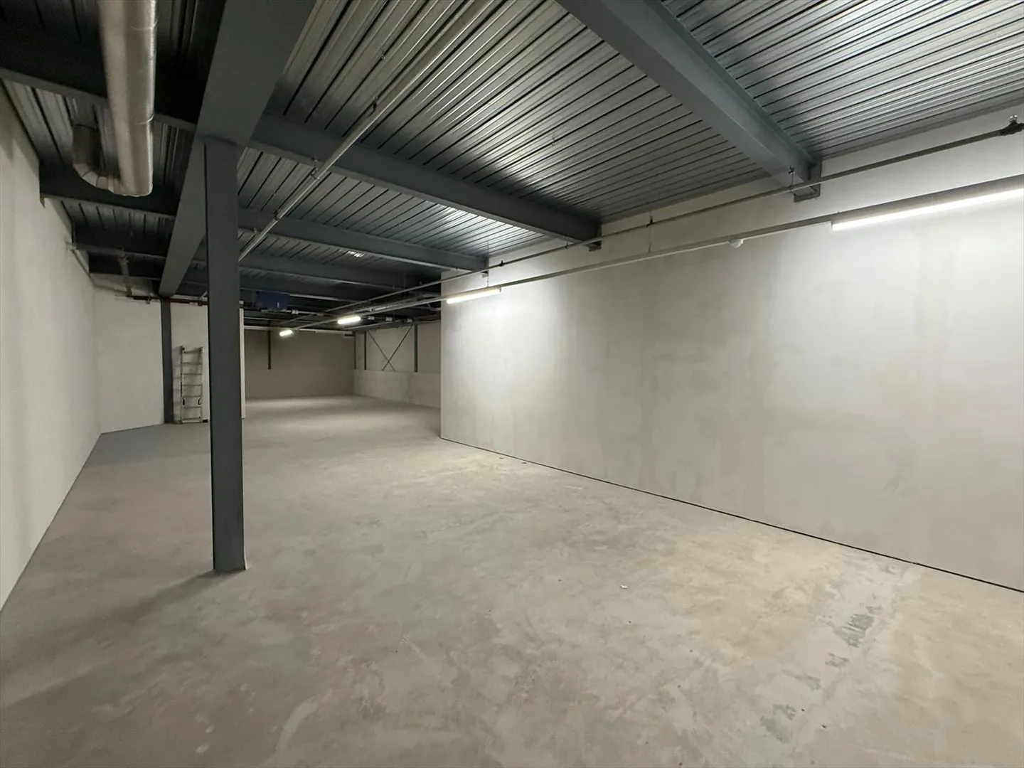 Deposit - Photo 4 of 4