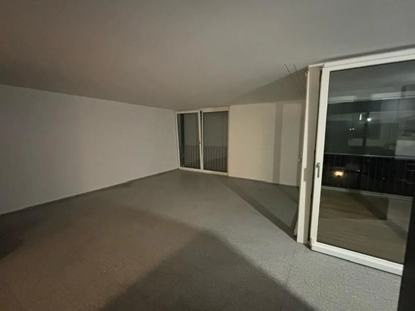 Spacious 3.5 room apartment for rent in Igis! - Photo 3 of 7