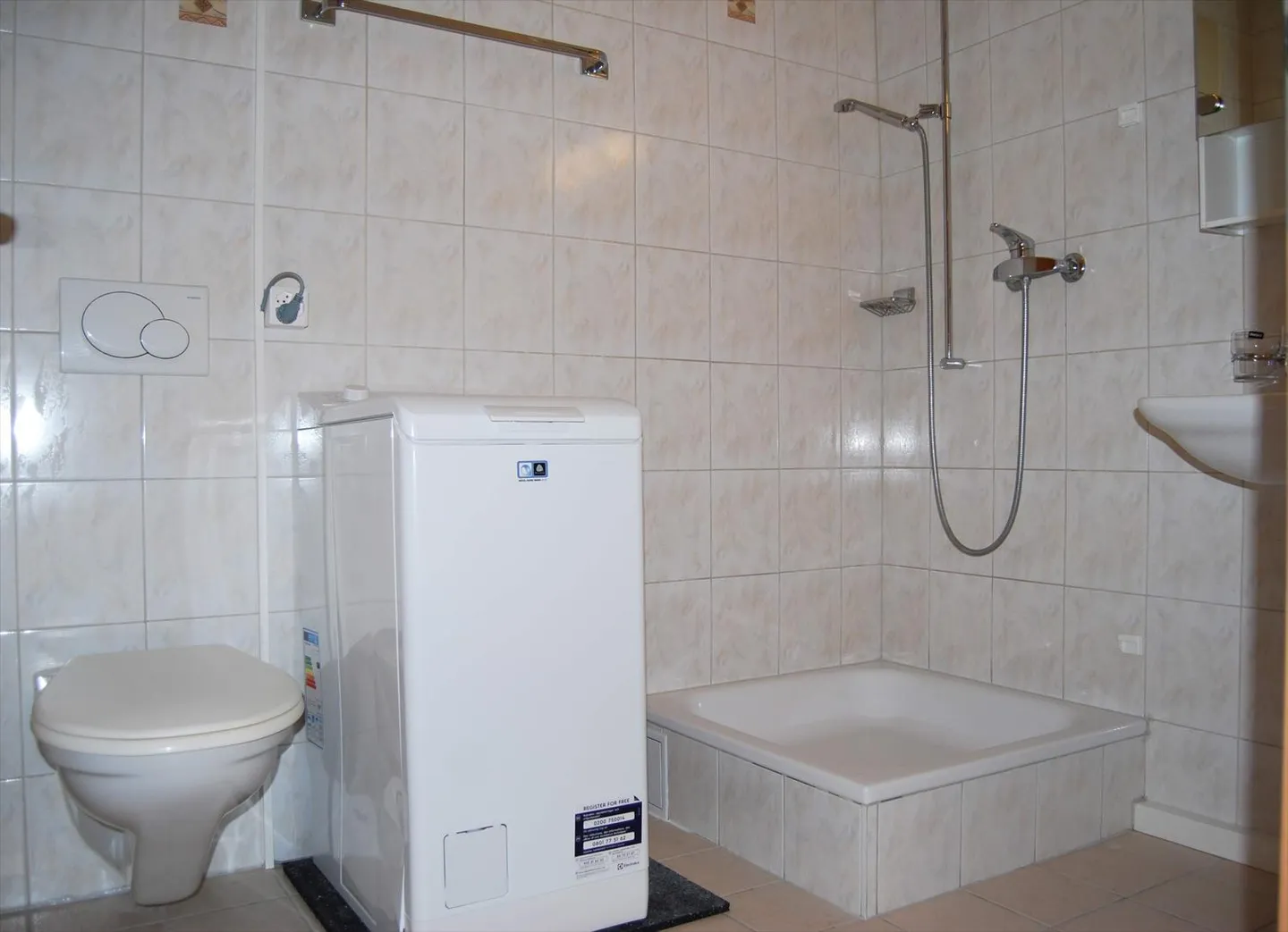 Immeuble résidentiel 20.5 pièces - Photo 8 sur 15