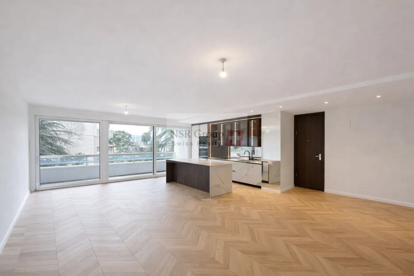 5-room apartment - Photo 1 of 5
