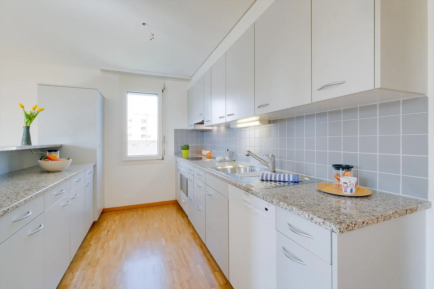 Cozy Living - Photo 2 of 5